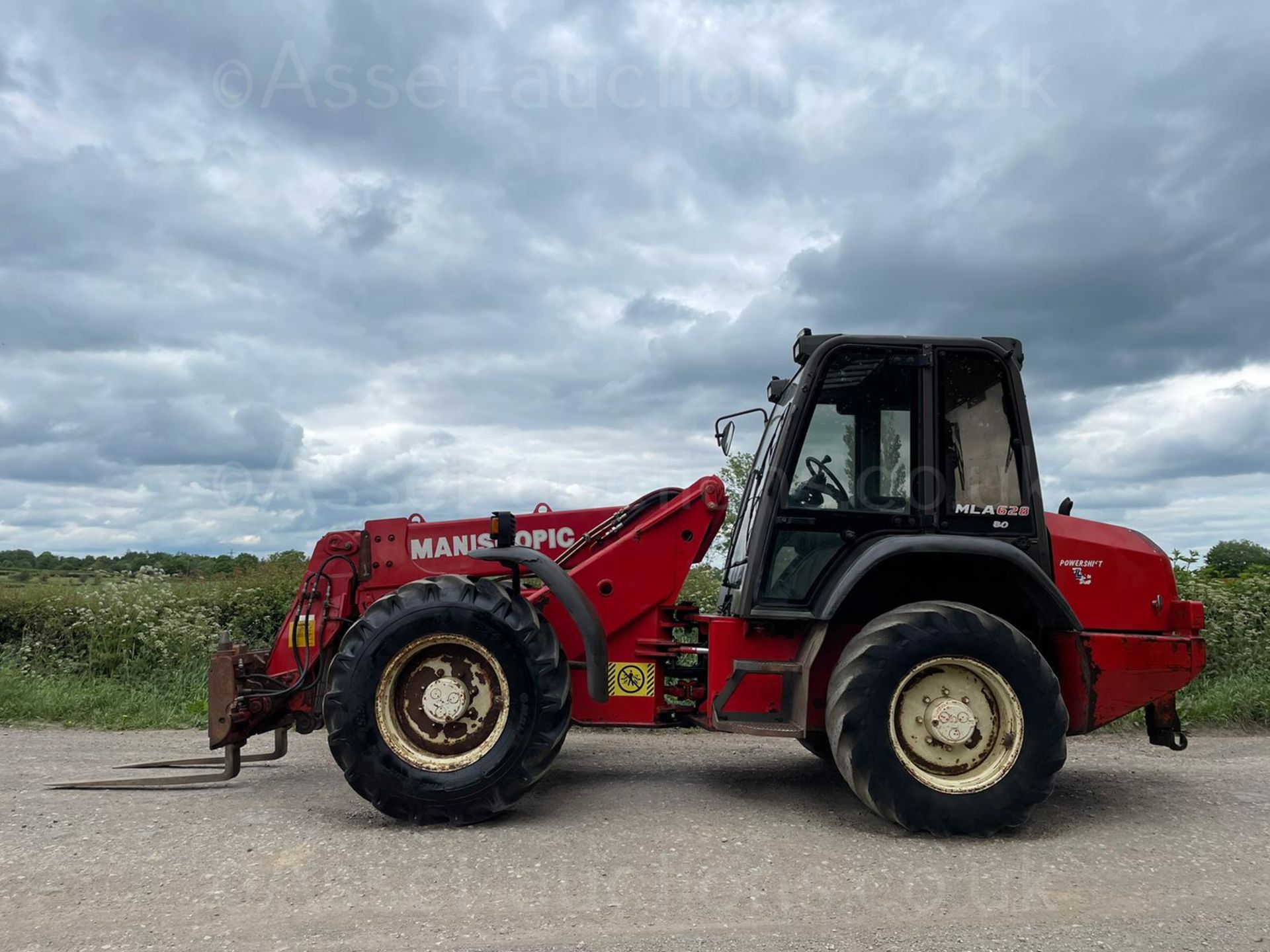2000 MANITOU MLA 628 ARTICULATED TELESCOPIC TELEHANDLER, RUNS DRIVES AND LIFTS *PLUS VAT* - Image 2 of 26