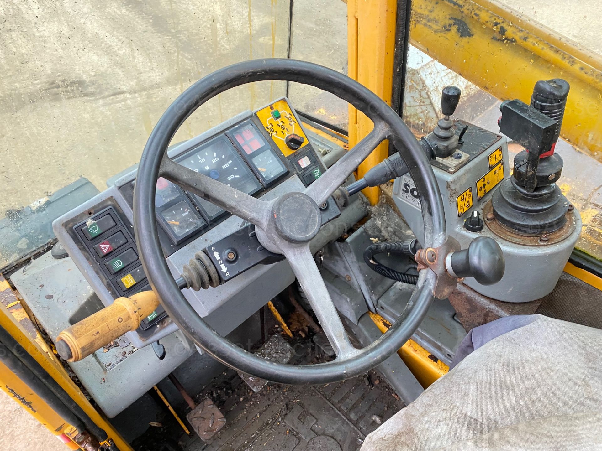 1995 N REG SANDERSON 625 TELESCOPIC FORKLIFT, 6300 HOURS, PERKINS TURBO ENGINE *PLUS VAT* - Image 6 of 8