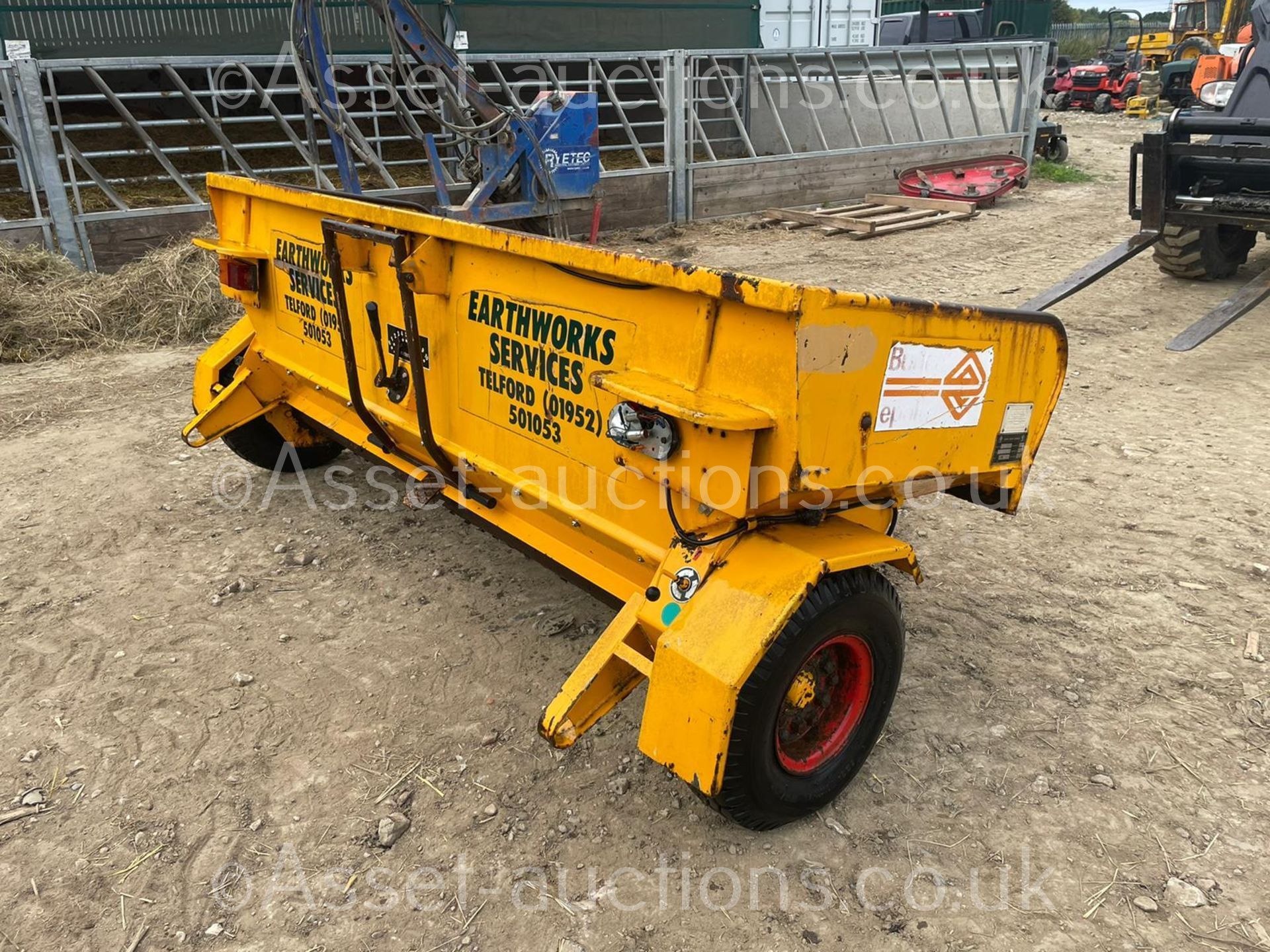 BUNCE EPOKE TMK10L-1 SINGLE AXLE GRITTER TRAILER *PLUS VAT* - Image 9 of 12