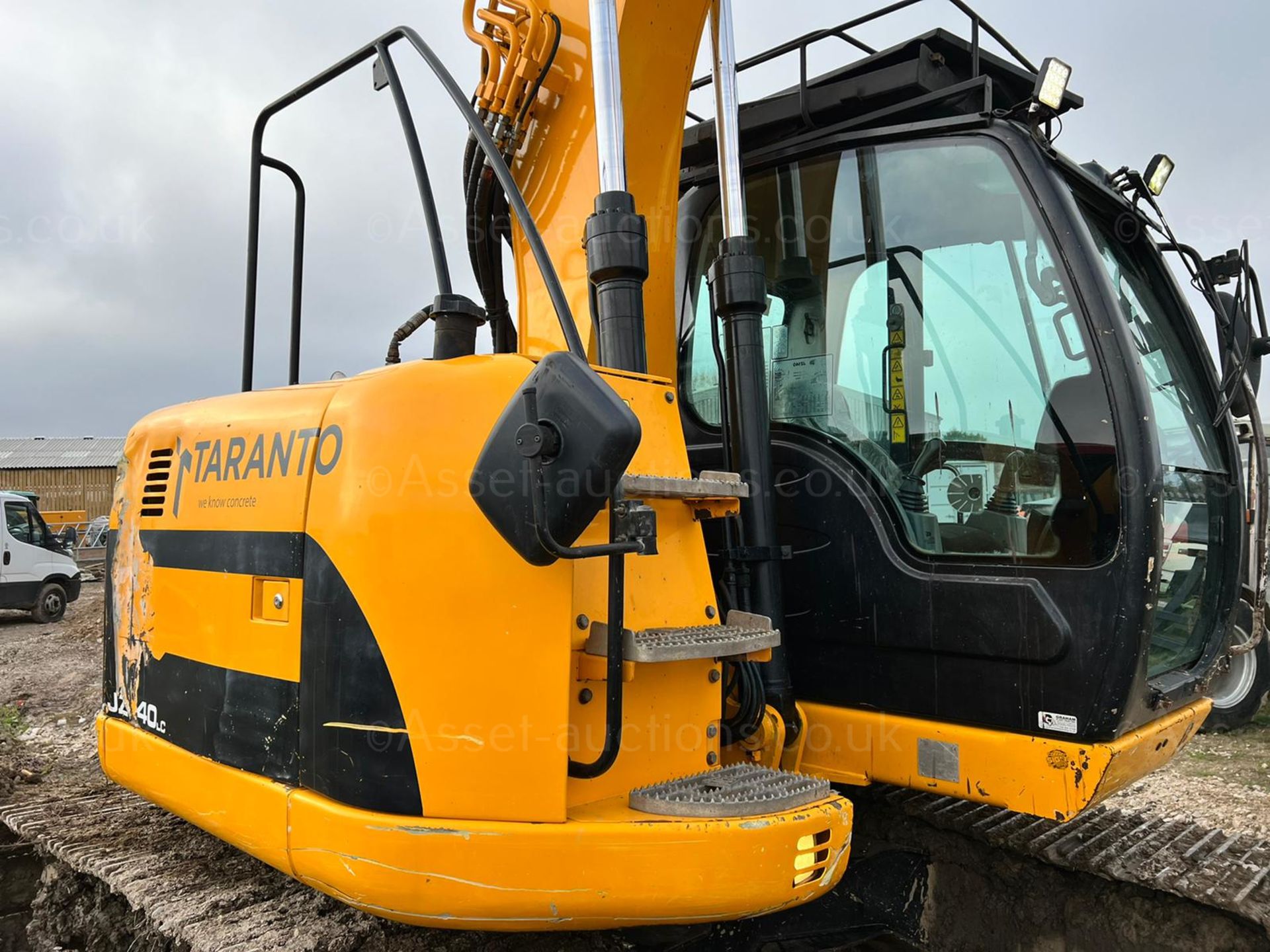 2008 JCB JZ140LC 15 TON STEEL TRACKED EXCAVATOR, RUNS DRIVES AND DIGS, SHOWING 9815 HOURS *PLUS VAT* - Image 14 of 30