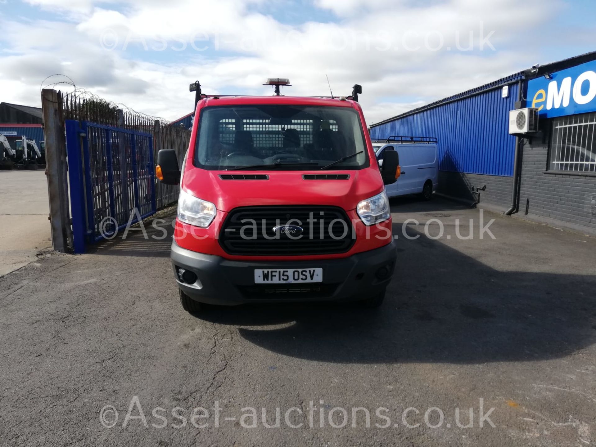 2015 FORD TRANSIT 350 RED DROPSIDE, 127K MILES, 14ft BODY WITH TAIL LIFT, 2.2 DIESEL *PLUS VAT* - Image 3 of 42