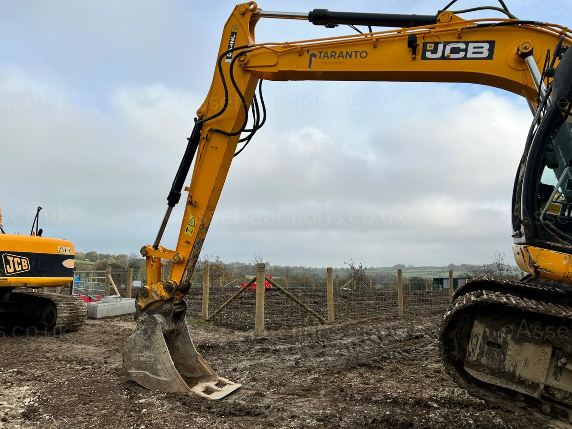 2008 JCB JZ140LC 15 TON STEEL TRACKED EXCAVATOR, RUNS DRIVES AND DIGS, SHOWING 9815 HOURS *PLUS VAT* - Image 10 of 30