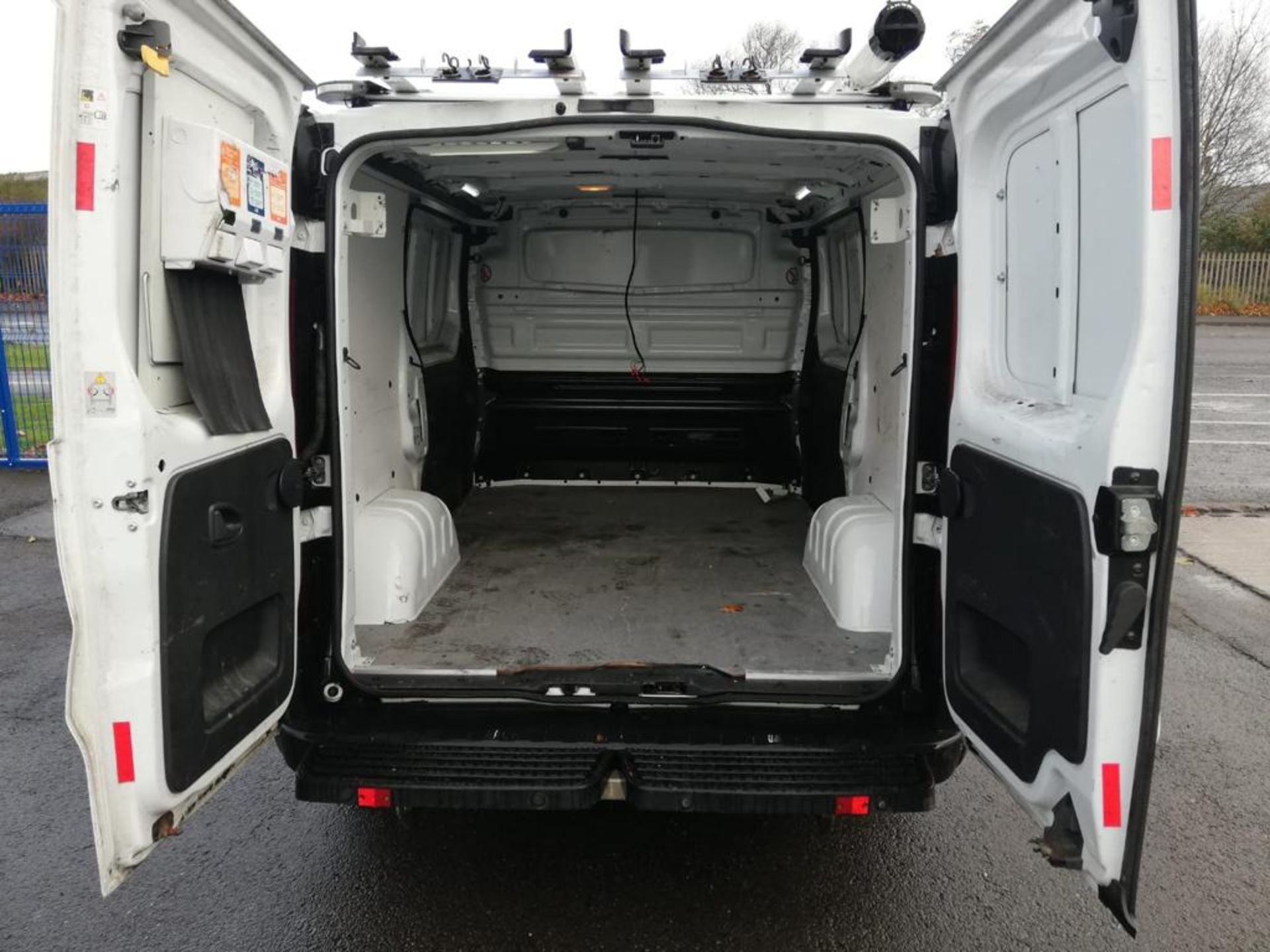 2014/64 VAUXHALL VIVARO 2900 CDTI ECOFLEX WHITE PANEL VAN, 1.6 DIESEL, 49K MILES EITH FSH *PLUS VAT* - Image 9 of 9