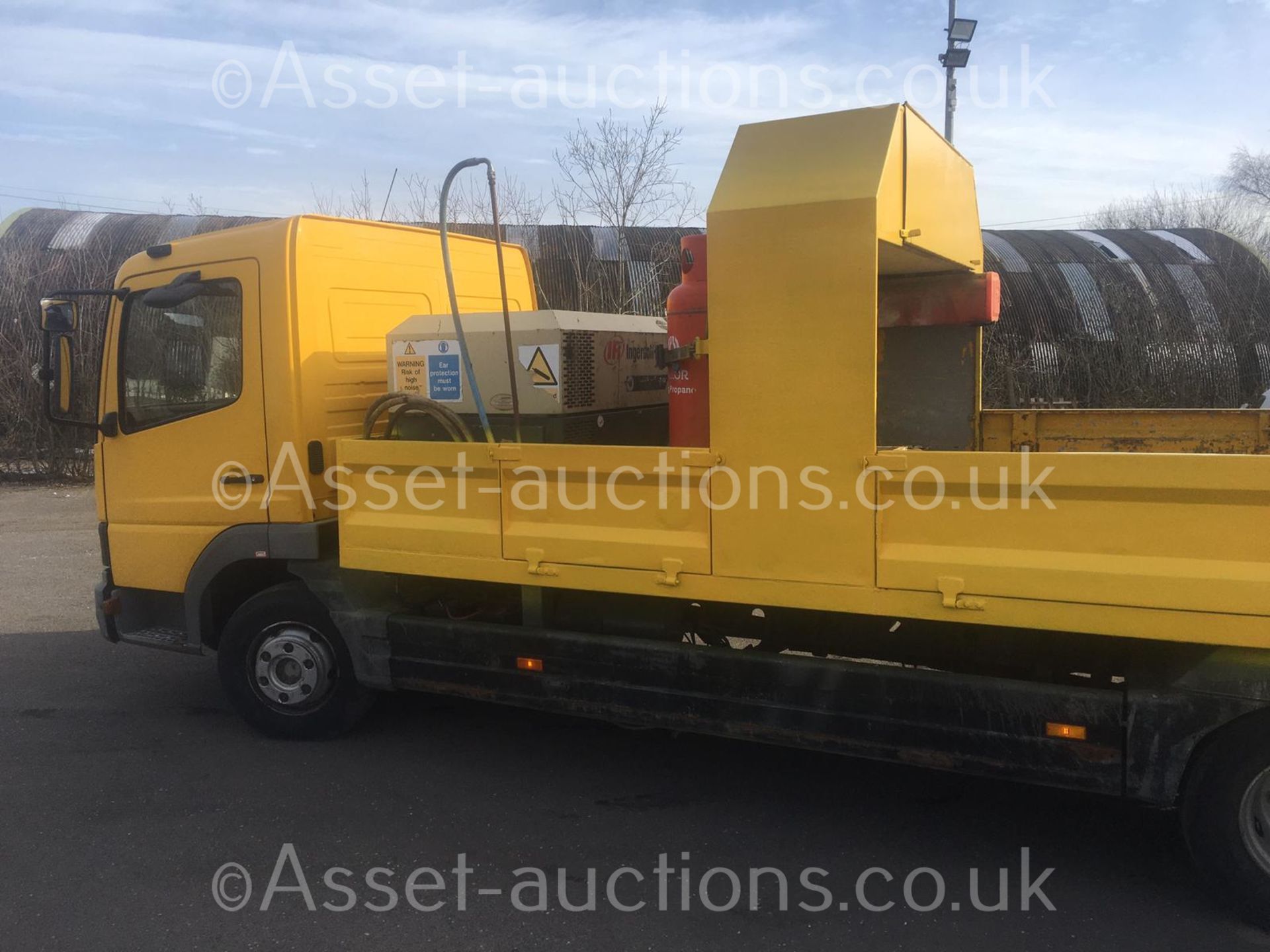 2004/54 REG MERCEDES ATEGO 1018 DAY YELLOW DROPSIDE LINE PAINTING LORRY 4.3L DIESEL ENGINE *NO VAT* - Image 11 of 128