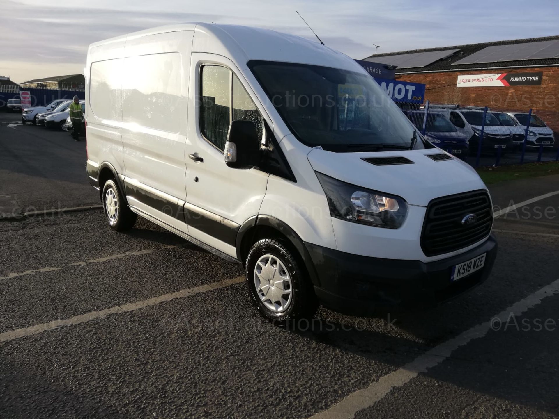 2018 FORD TRANSIT 350 FWD L2H2 WHITE PANEL VAN, 108K MILES, EURO 6, PLY LINED, 2.0 DIESEL *PLUS VAT*