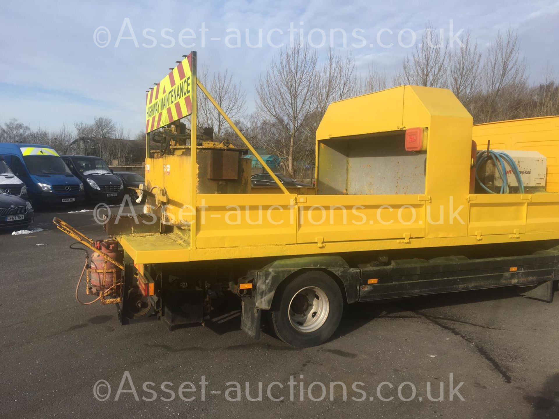 2004/54 REG MERCEDES ATEGO 1018 DAY YELLOW DROPSIDE LINE PAINTING LORRY 4.3L DIESEL ENGINE *NO VAT* - Image 7 of 128