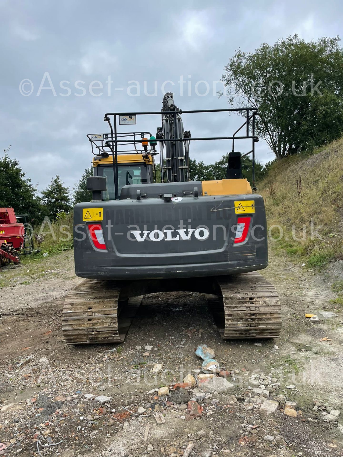 2014 VOLVO EC140DL 14 TON STEEL TRACKED EXCAVATOR, RUNS DRIVES AND DIGS, FULLY GLASS CAB *PLUS VAT* - Image 7 of 14