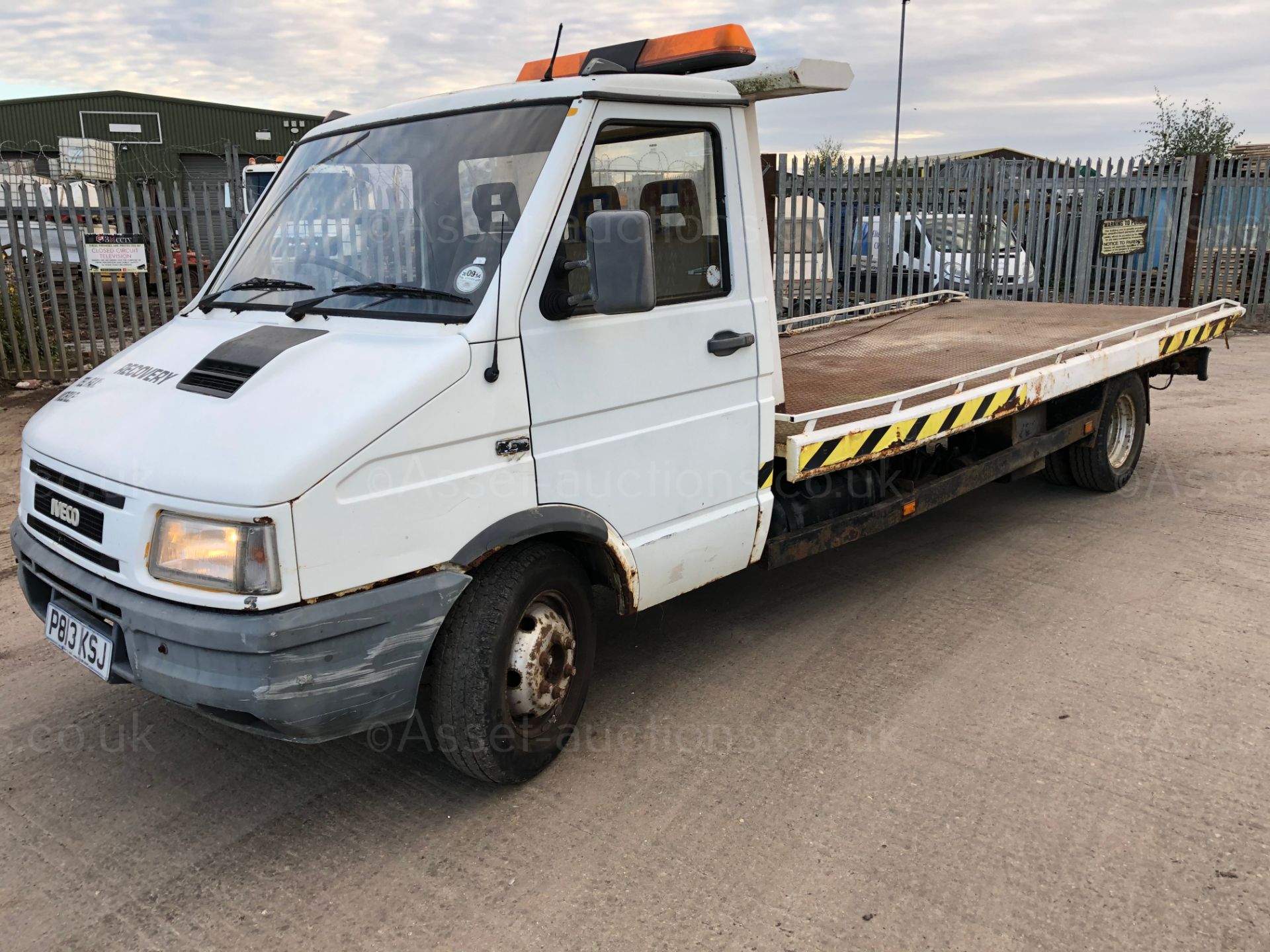 1997 IVECO DAILY (D) 2.8TD 35.10 C/C SWB WHITE RECOVERY TRUCK, 17ft TILT AND SLIDE BODY *NO VAT* - Image 3 of 17