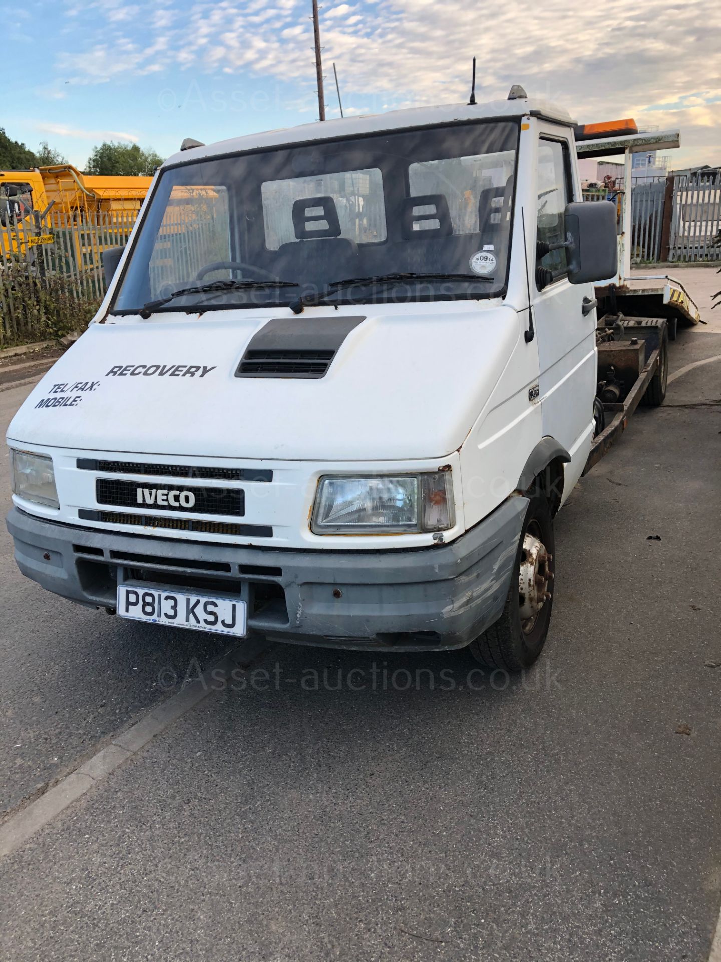 1997 IVECO DAILY (D) 2.8TD 35.10 C/C SWB WHITE RECOVERY TRUCK, 17ft TILT AND SLIDE BODY *NO VAT* - Image 4 of 17