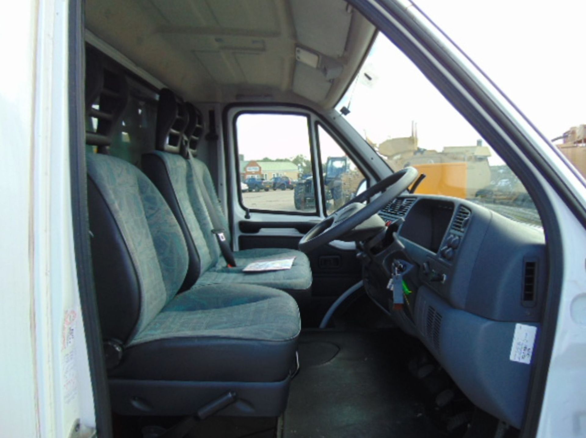 FORMER ST JOHNS AMBULANCE, LESS THAT 9K MILES, IDEAL CAMPER OR RACE VAN CONVERSION *PLUS VAT* - Image 10 of 25