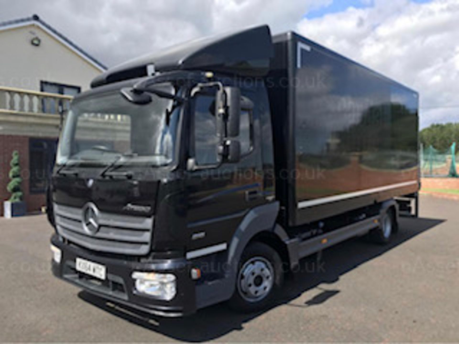 2014/64 MERCEDES ATEGO 816 19ft BOX TRUCK 3 CAB SEATS, TAIL LIFT, 230K MILES *PLUS VAT - Image 2 of 15