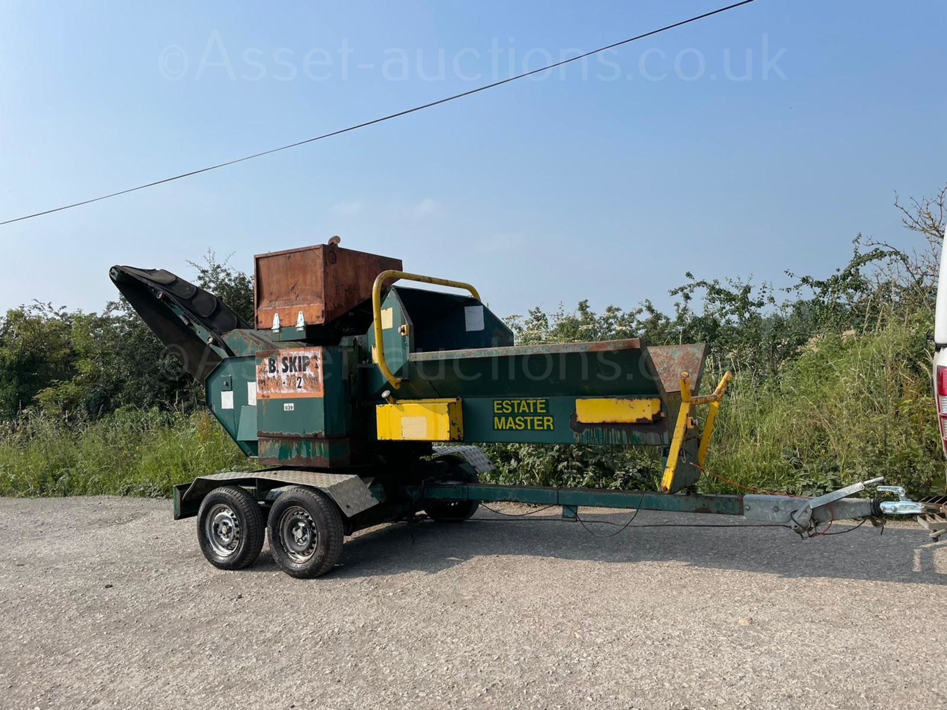 ESTATE MASTER 036 WASTE SHREDDER, RUNS WORKS AND SHREDS, TWIN AXLE, DIESEL ENGINE *NO VAT*