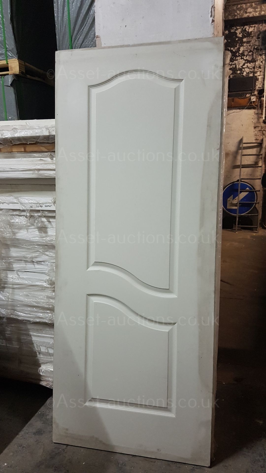 10 x DOORS, SELECTION OF DIFFERENT SIZES AND DESIGNS *NO VAT* - Image 2 of 4