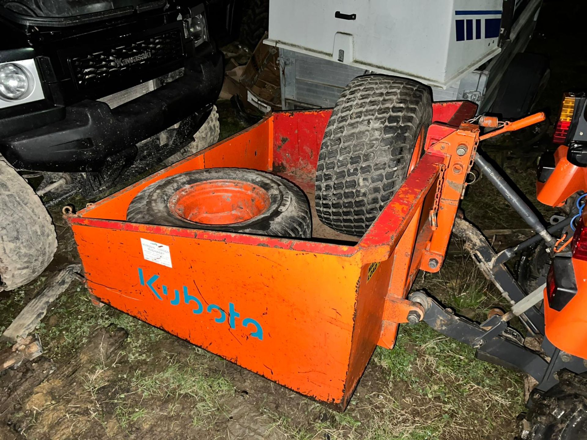 KUBOTA TRANSPORT BOX, SUITABLE FOR COMPACT TRACTOR *PLUS VAT*