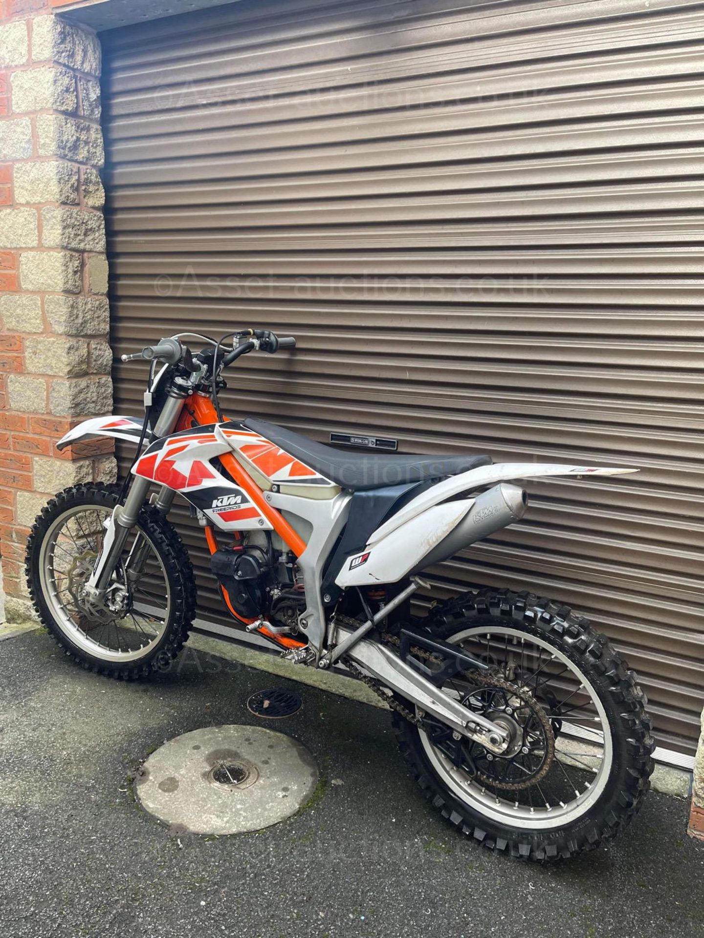 2016 KTM FREERIDE 250R OFF-ROAD MOTORCYCLE, 2 STROKE. ELECTRIC START, 1540 MILES *NO VAT* - Image 5 of 18