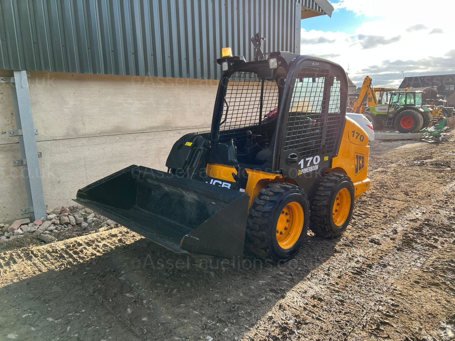 2008 JCB 170 POWERBOOM SKIDSTEER, RUNS DRIVES AND DIGS, C/W BUCKET, ELECTRIC START *PLUS VAT* - Image 2 of 10