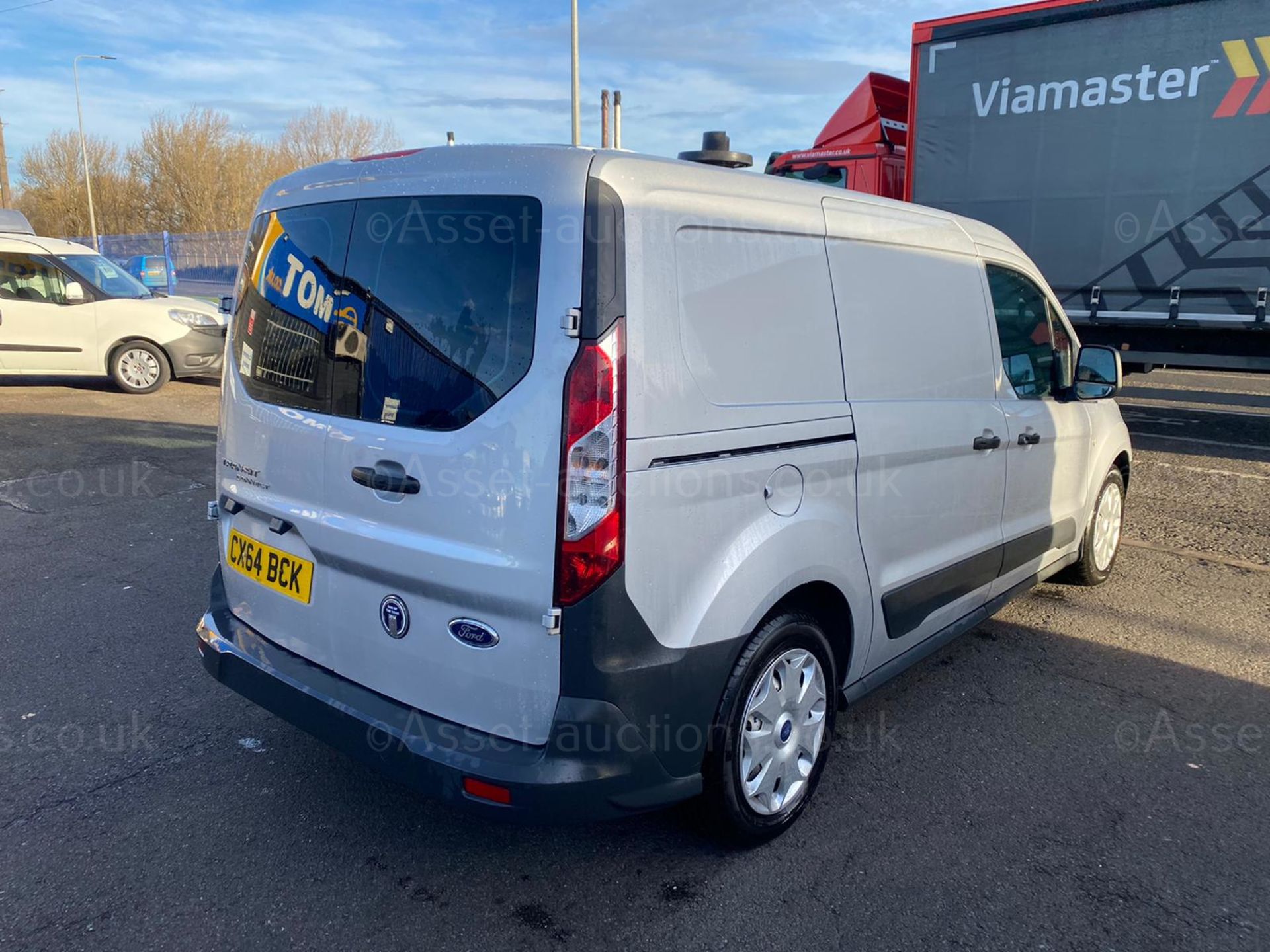 2014/64 FORD TRANSIT CONNECT 240 SILVER LWB DOG VAN, 73K MILES WITH FSH, 2 LARGE DOG CAGES *PLUS VAT - Image 5 of 10