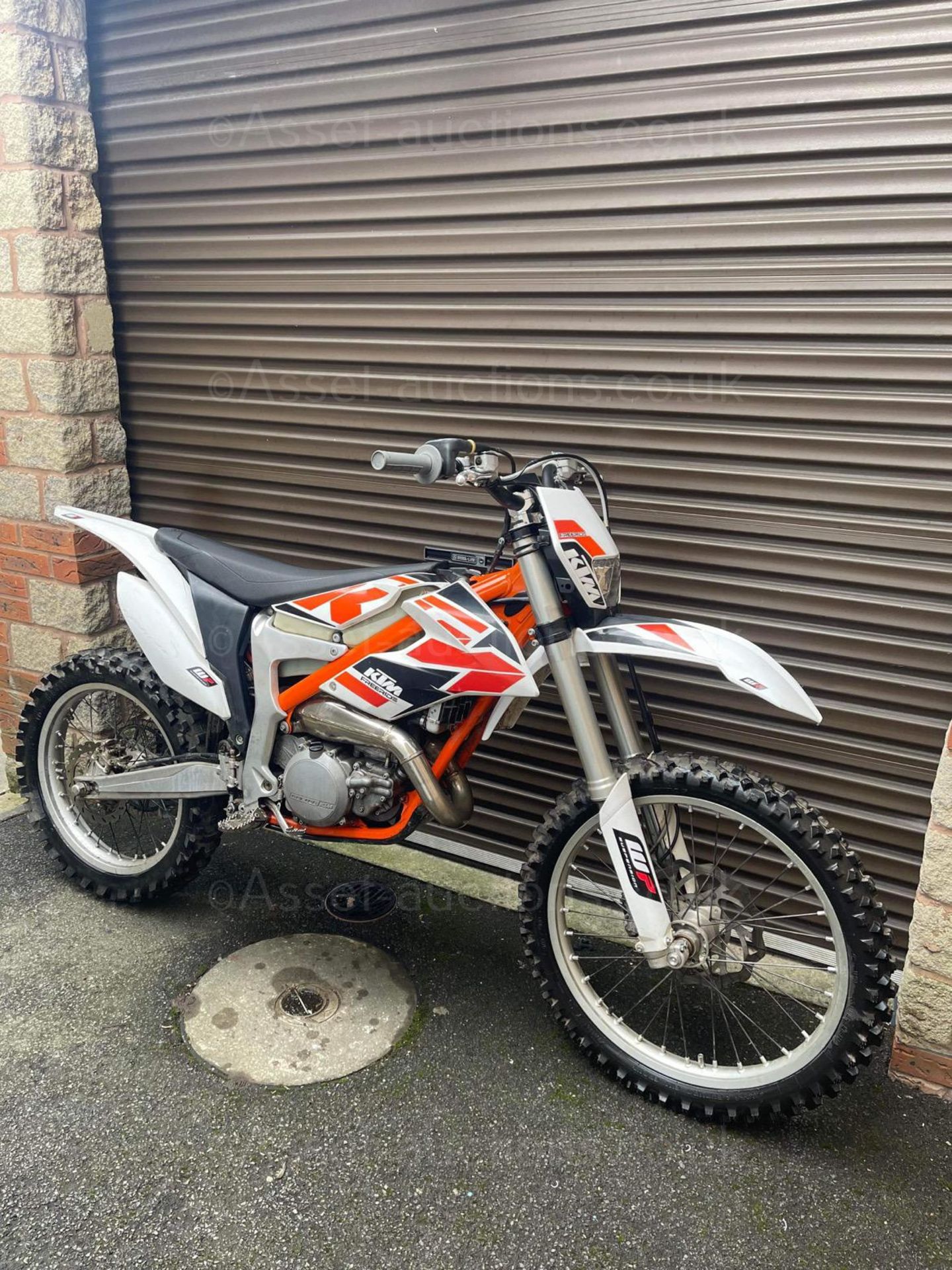 2016 KTM FREERIDE 250R OFF-ROAD MOTORCYCLE, 2 STROKE. ELECTRIC START, 1540 MILES *NO VAT* - Image 7 of 18