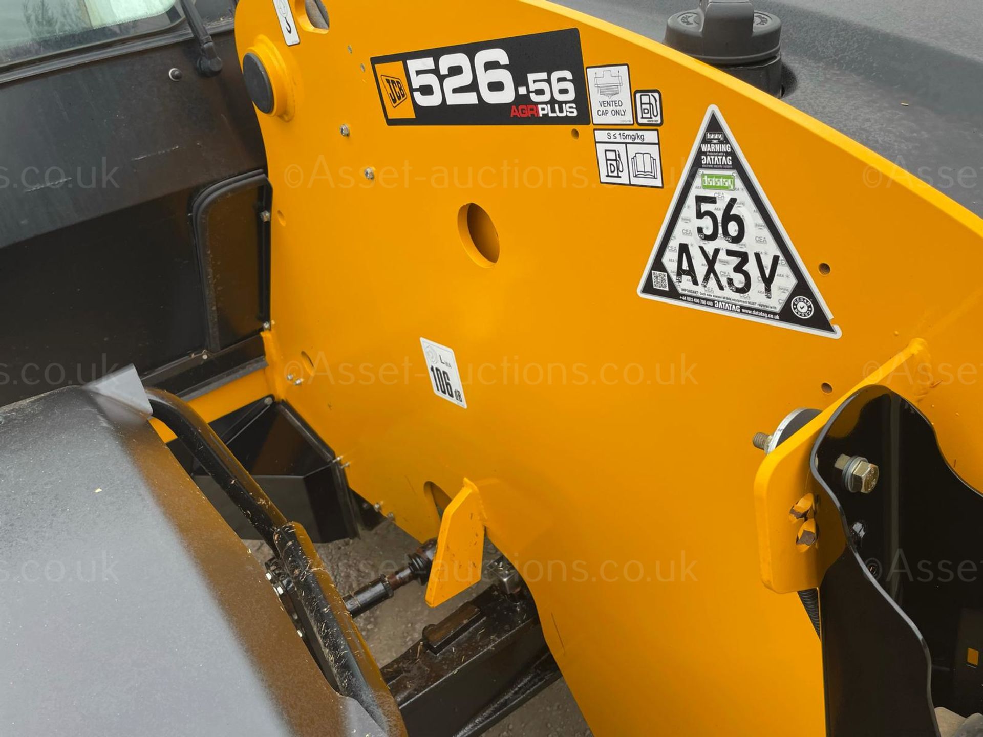 2019/69 JCB 526-56 AGRI PLUS TELEHANDLER, SHOWING A LOW AND GENUINE 750 HOURS *PLUS VAT* - Image 24 of 29