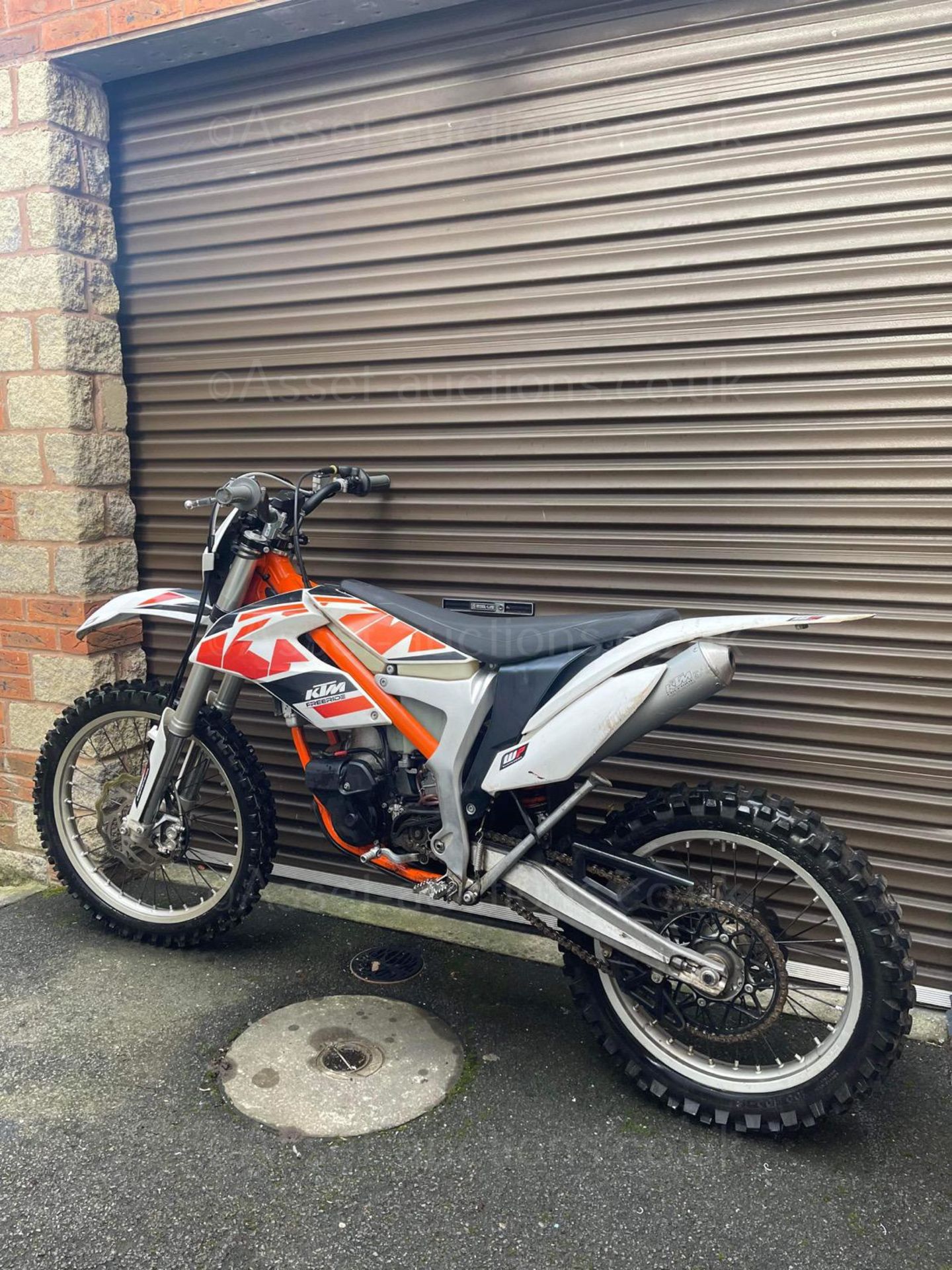 2016 KTM FREERIDE 250R OFF-ROAD MOTORCYCLE, 2 STROKE. ELECTRIC START, 1540 MILES *NO VAT* - Image 3 of 18