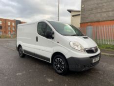 2011 VAUXHALL VIVARO 2700 CDTI 113 SWB WHITE PANEL VAN, 2.0 DIESEL, 125,098 MILES *NO VAT*