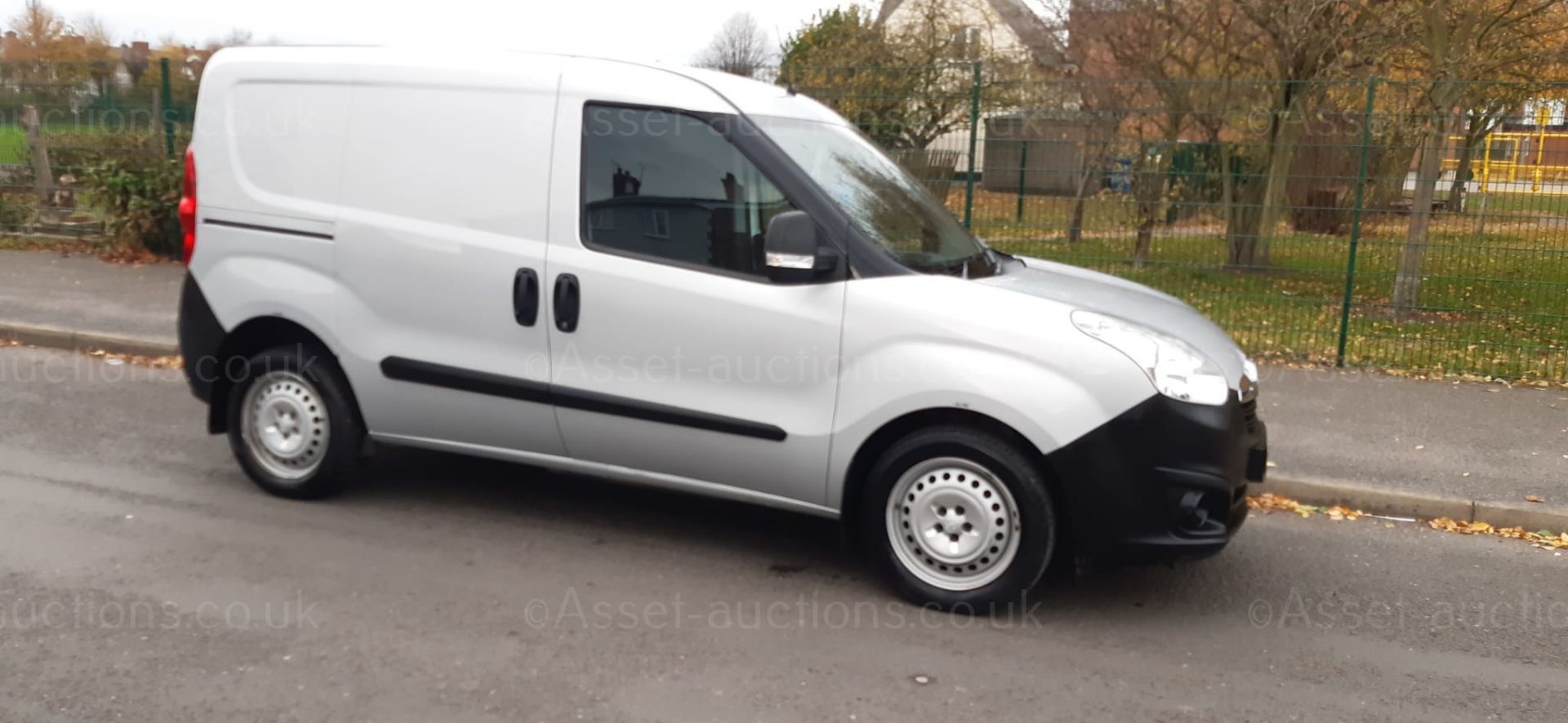 2017 VAUXHALL COMBO 2300 CDTI ECOFLEX S/S SILVER PANEL VAN, 105,536 MILES *PLUS VAT*