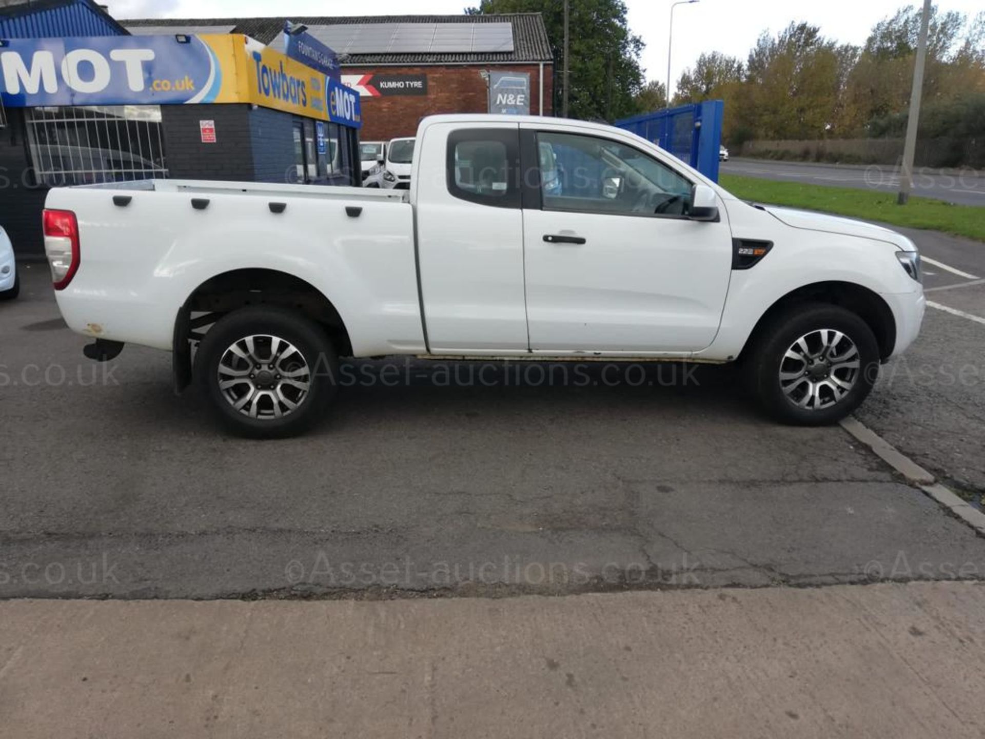 FORD RANGER XL 4X4 TDCI WHITE PICK UP, 2.2 DIESEL, 157K MILES, ALLOY WHEELS, AIR CON *PLUS VAT* - Image 8 of 9