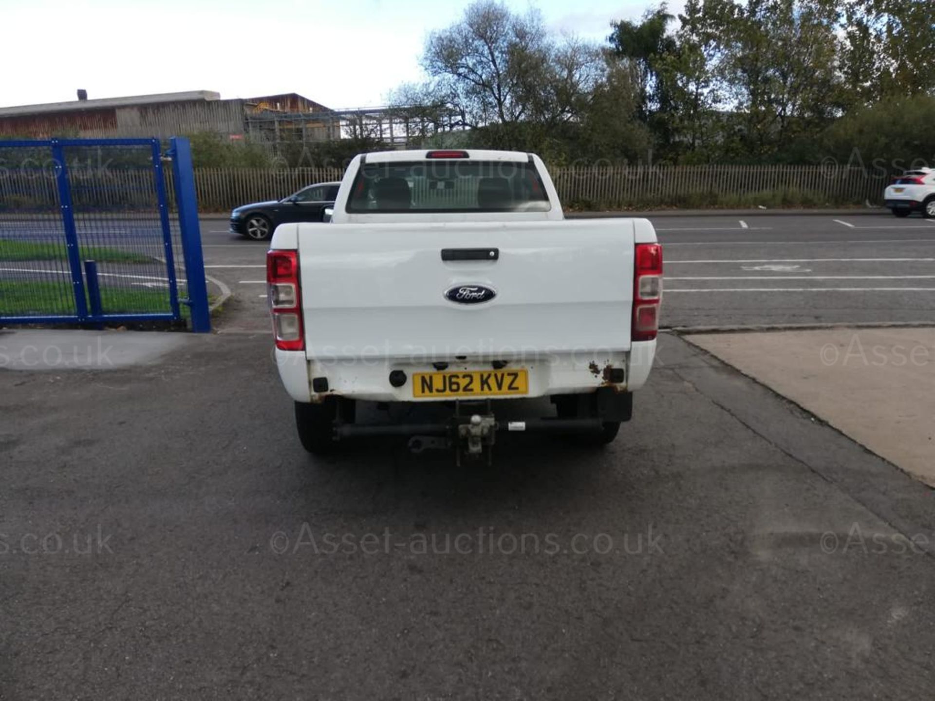 FORD RANGER XL 4X4 TDCI WHITE PICK UP, 2.2 DIESEL, 157K MILES, ALLOY WHEELS, AIR CON *PLUS VAT* - Image 6 of 9