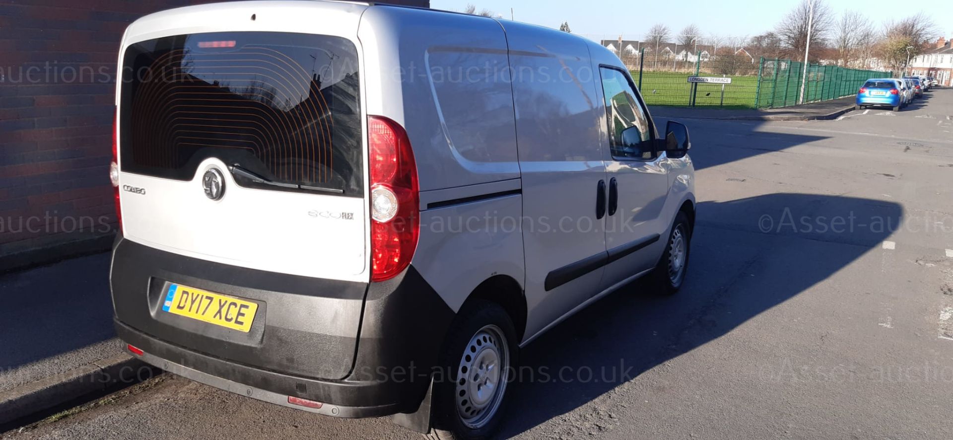 2017 VAUXHALL COMBO 2300 CDTI ECOFLEX S/S SILVER PANEL VAN, 102K MILES *PLUS VAT* - Image 4 of 12