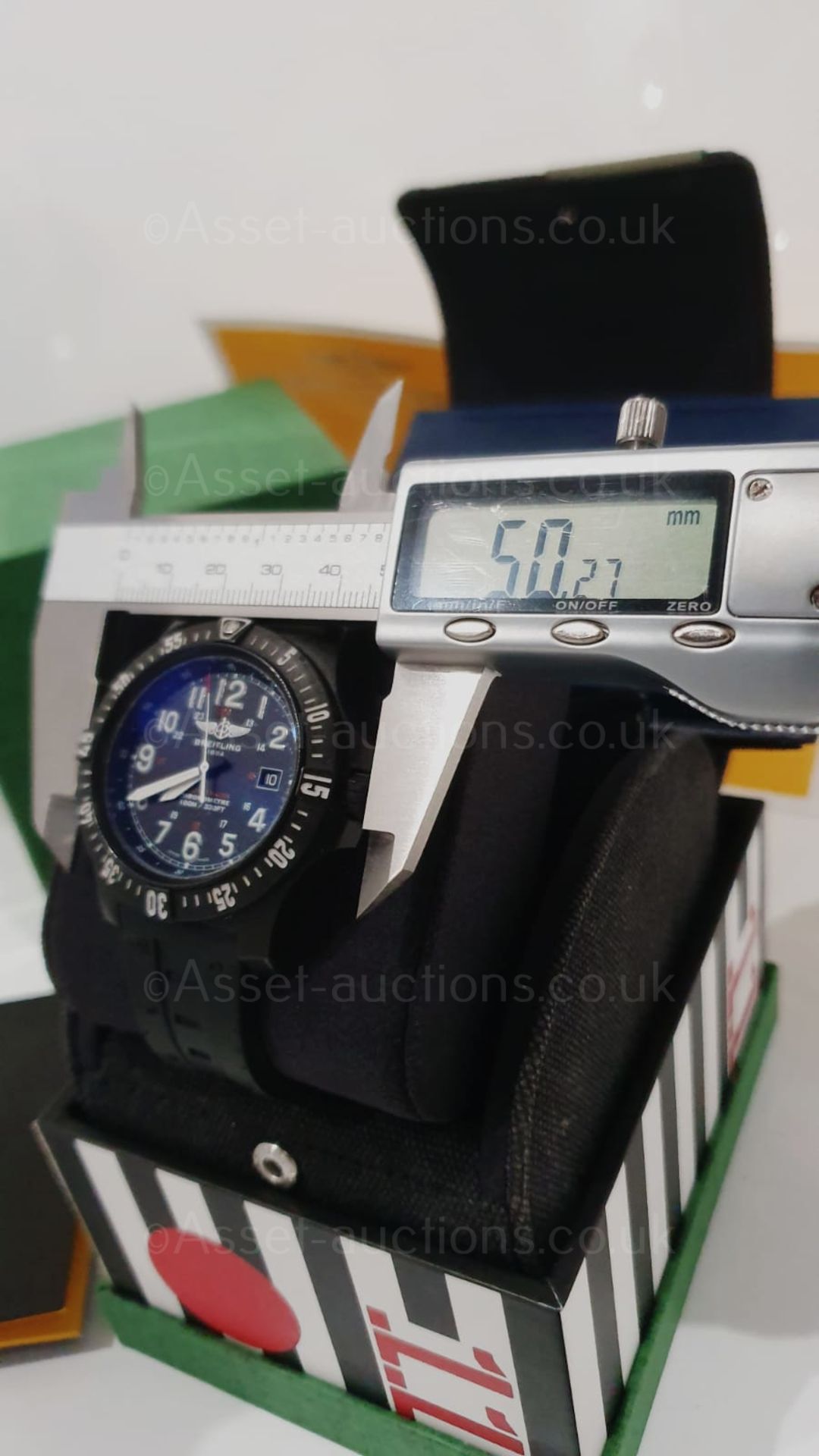 BREITLING SKYRACER 45MM MENS WATCH BOX & PAPERS *NO VAT* - Image 5 of 11