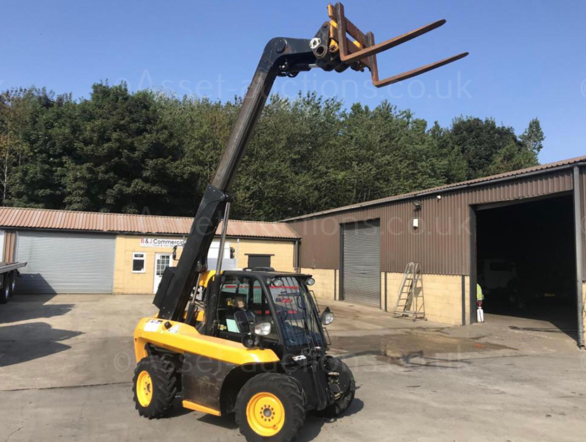 2014 JCB 515-40 TELEHANDLER FORKLIFT 4x4 4 WHEEL STEERING WITH FRONT BUCKET AND FORKS *PLUS VAT* - Image 2 of 17