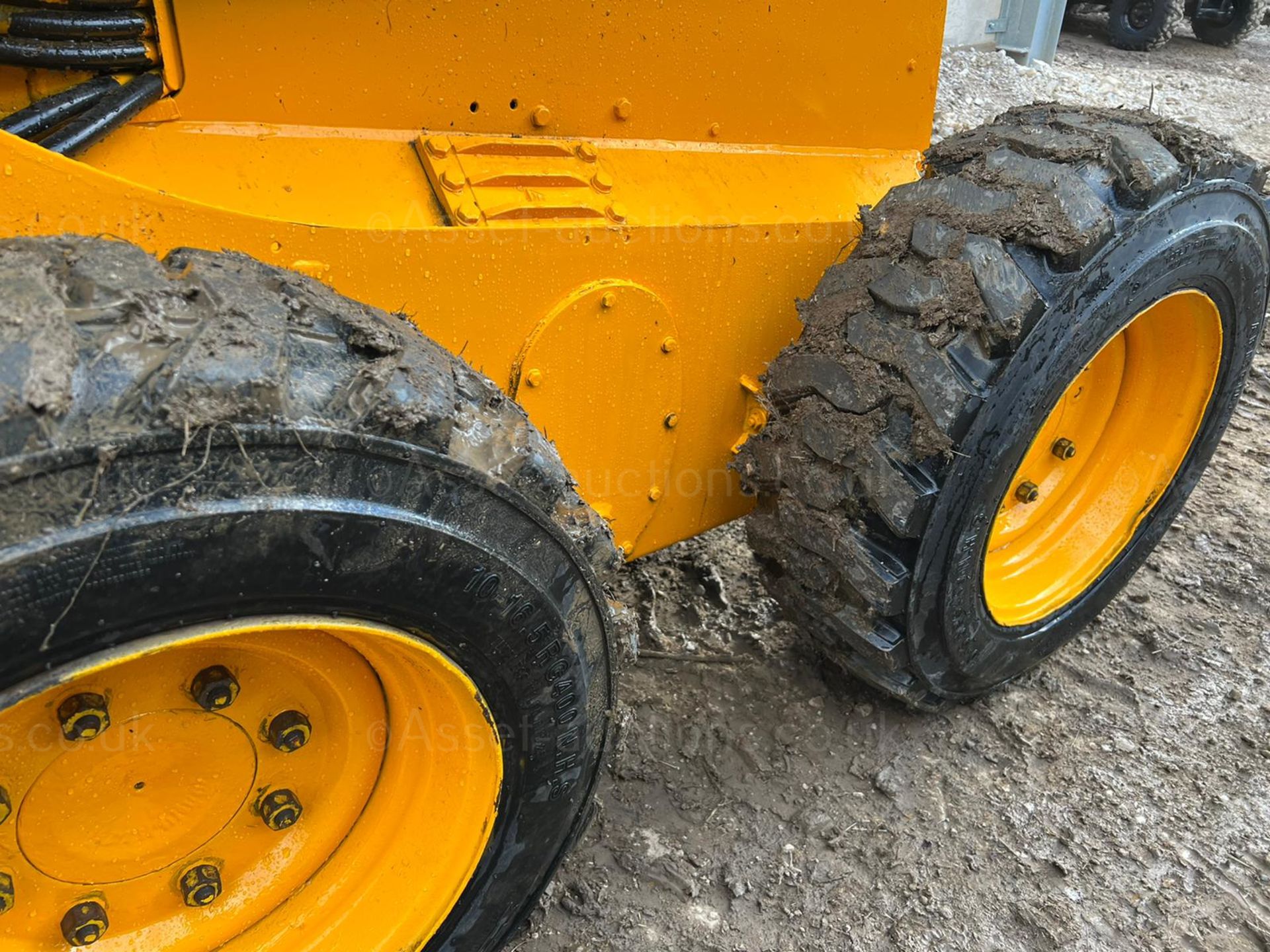 2008 JCB 170 POWERBOOM SKIDSTEER, RUNS DRIVES AND DIGS, C/W BUCKET, ELECTRIC START *PLUS VAT* - Image 9 of 10