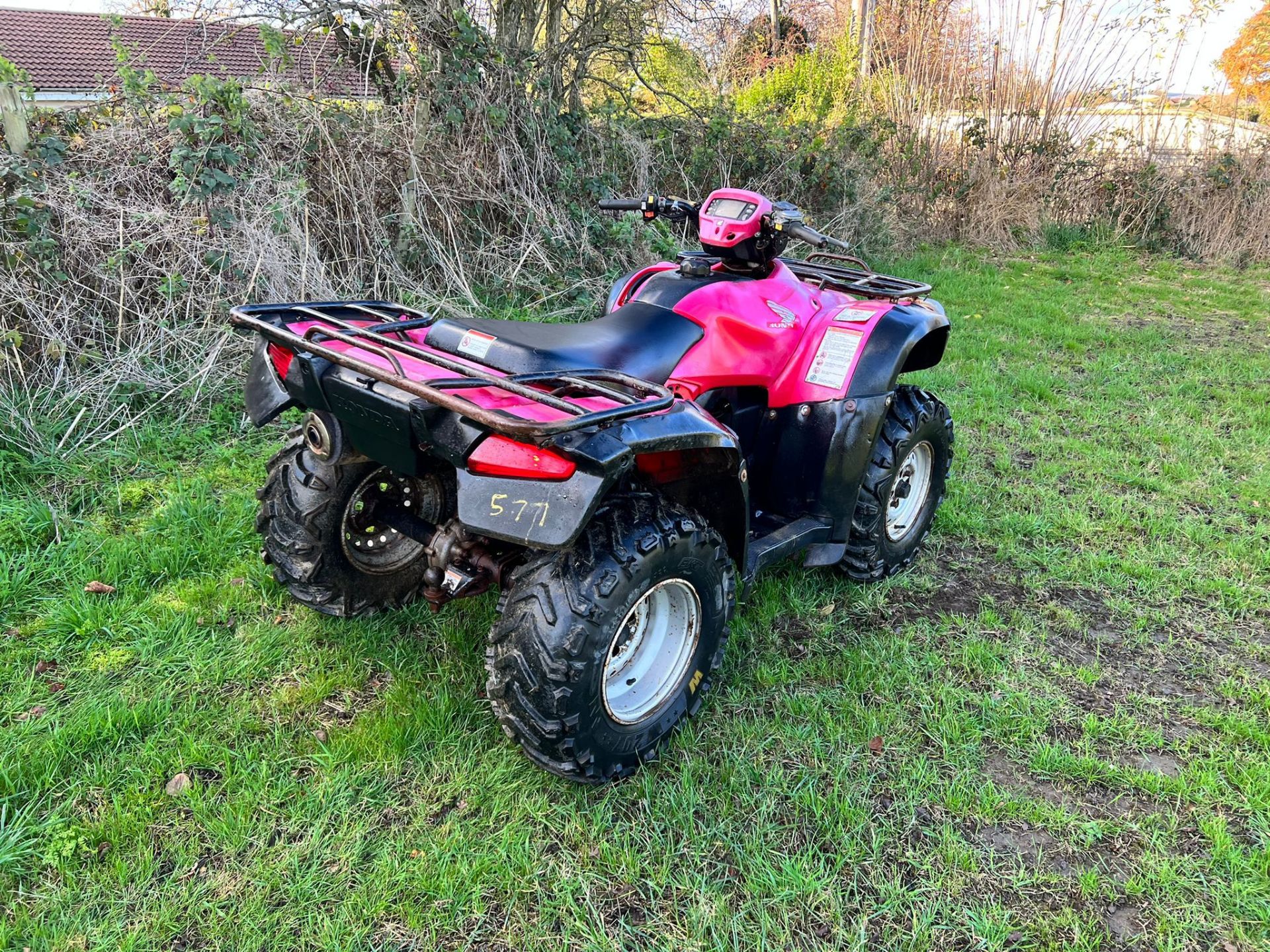 HONDA TRX500FM 4x4 FARM QUAD BIKE, SHOWING 2283 HOURS, 4 WHEEL DRIVE *PLUS VAT* - Image 4 of 8