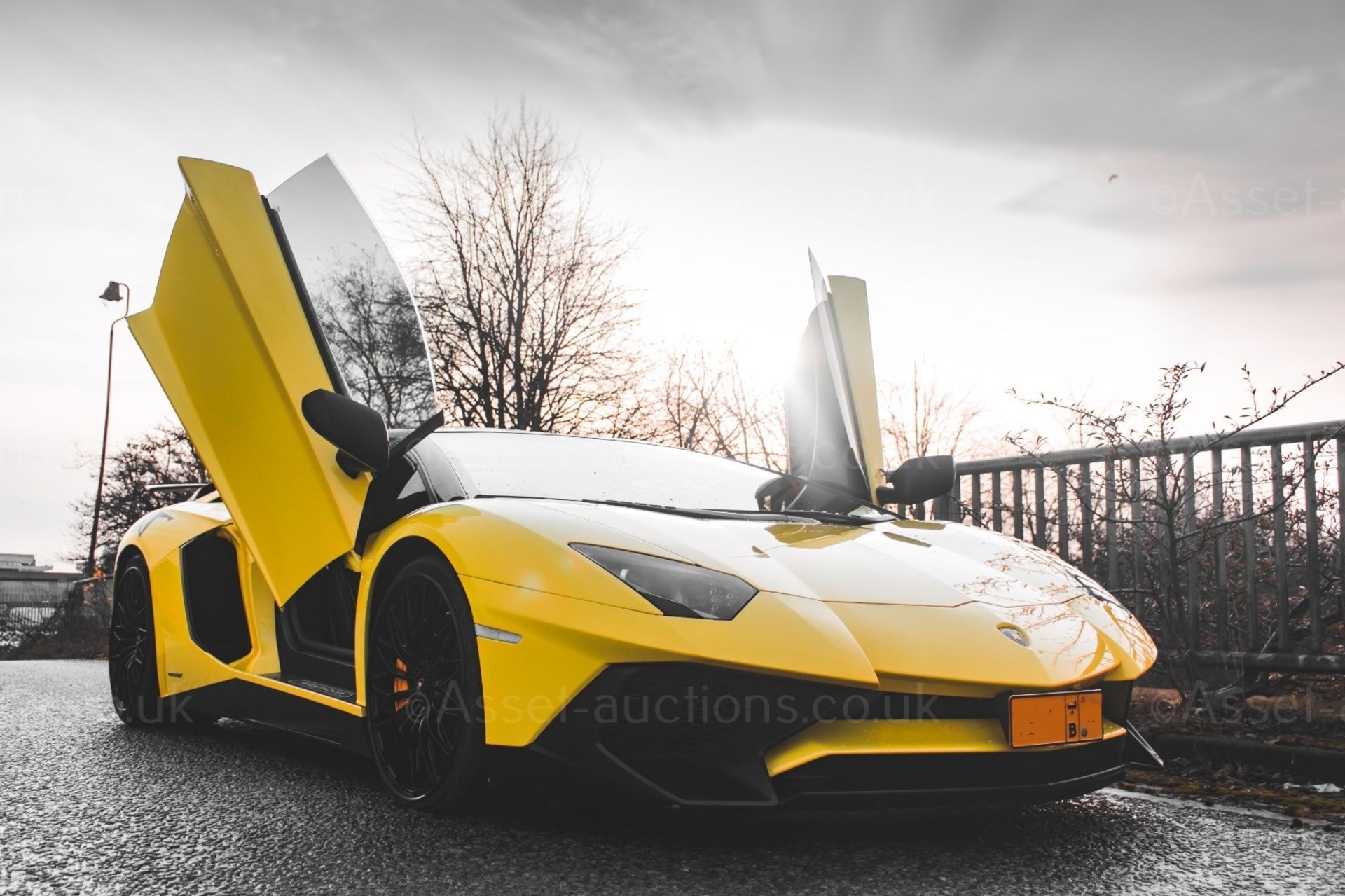 2016 YELLOW LAMBORGHINI AVENTADOR SV ROADSTER, HUGE SPEC, 8700km *PLUS VAT* - Image 2 of 16