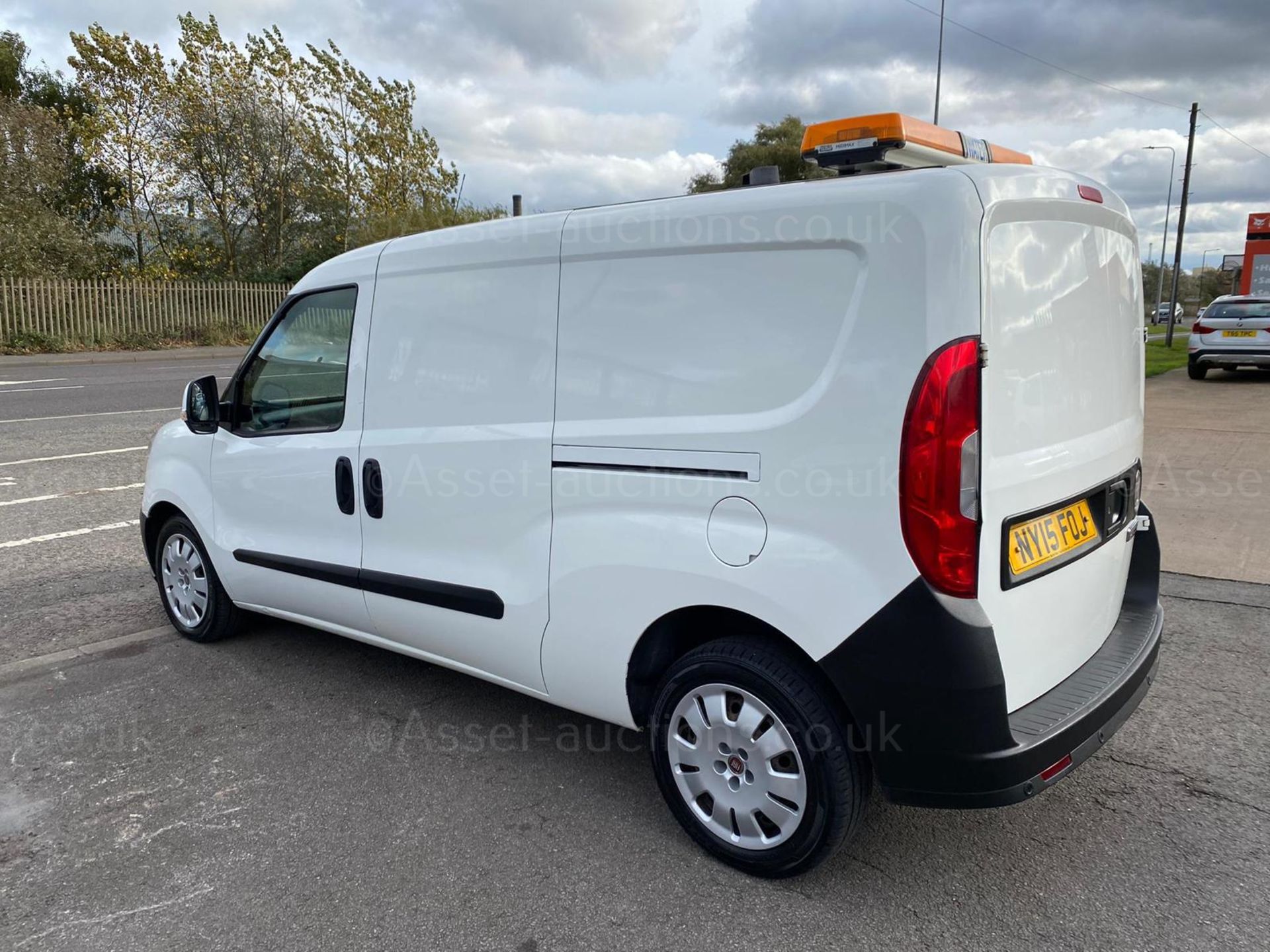 2015 FIAT DOBLO SX MULTIJET LWB WHITE PANEL VAN, 76K MILES, 1248cc DIESEL, TWIN SIDE DOOR *PLUS VAT* - Image 4 of 11