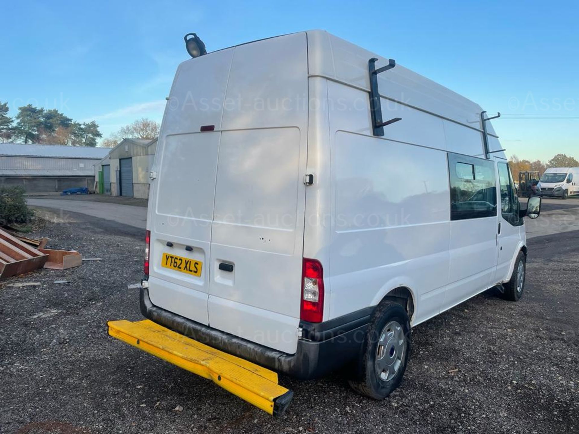 2012 FORD TRANSIT 100 T350 RWD WHITE WELFARE VAN, 125K MILES, 2.2 DIESEL, 6 SEATS *PLUS VAT* - Image 7 of 13