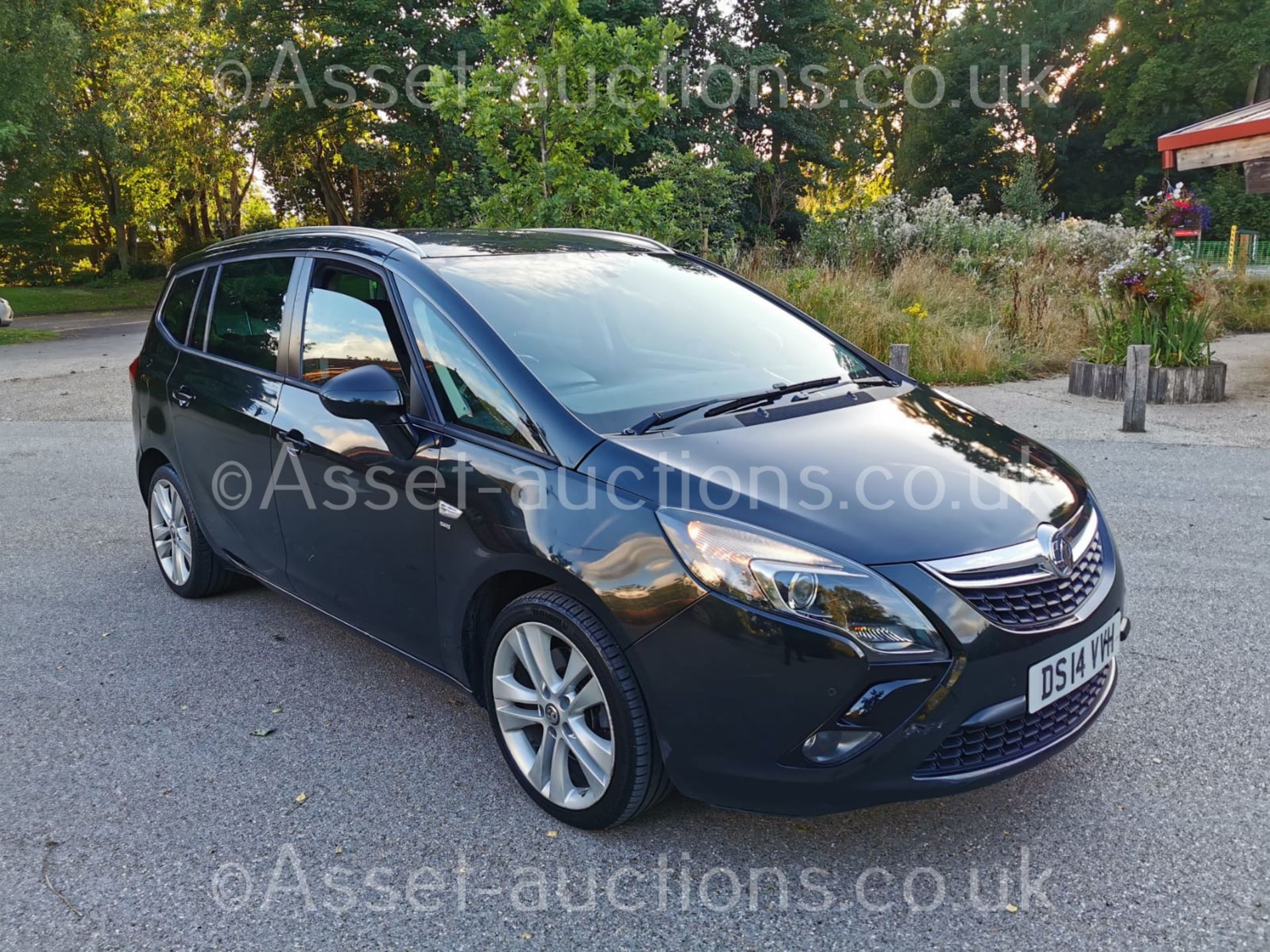 2014 VAUXHALL ZAFIRA TOURER SRI CDTI BLACK 7 SEATS MPV, 2.0 DIESEL ENGINE, MANUAL *NO VAT*