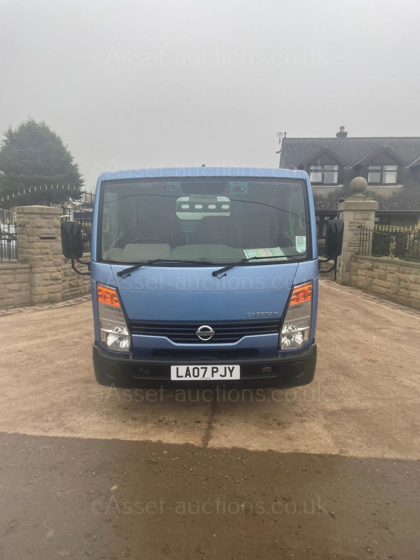 2007 NISSAN CABSTAR 34.11 S/C SWB BLUE DROPSIDE, SHOWING A LOW 85K MILES, 2.5 DIESEL *NO VAT* - Image 3 of 10