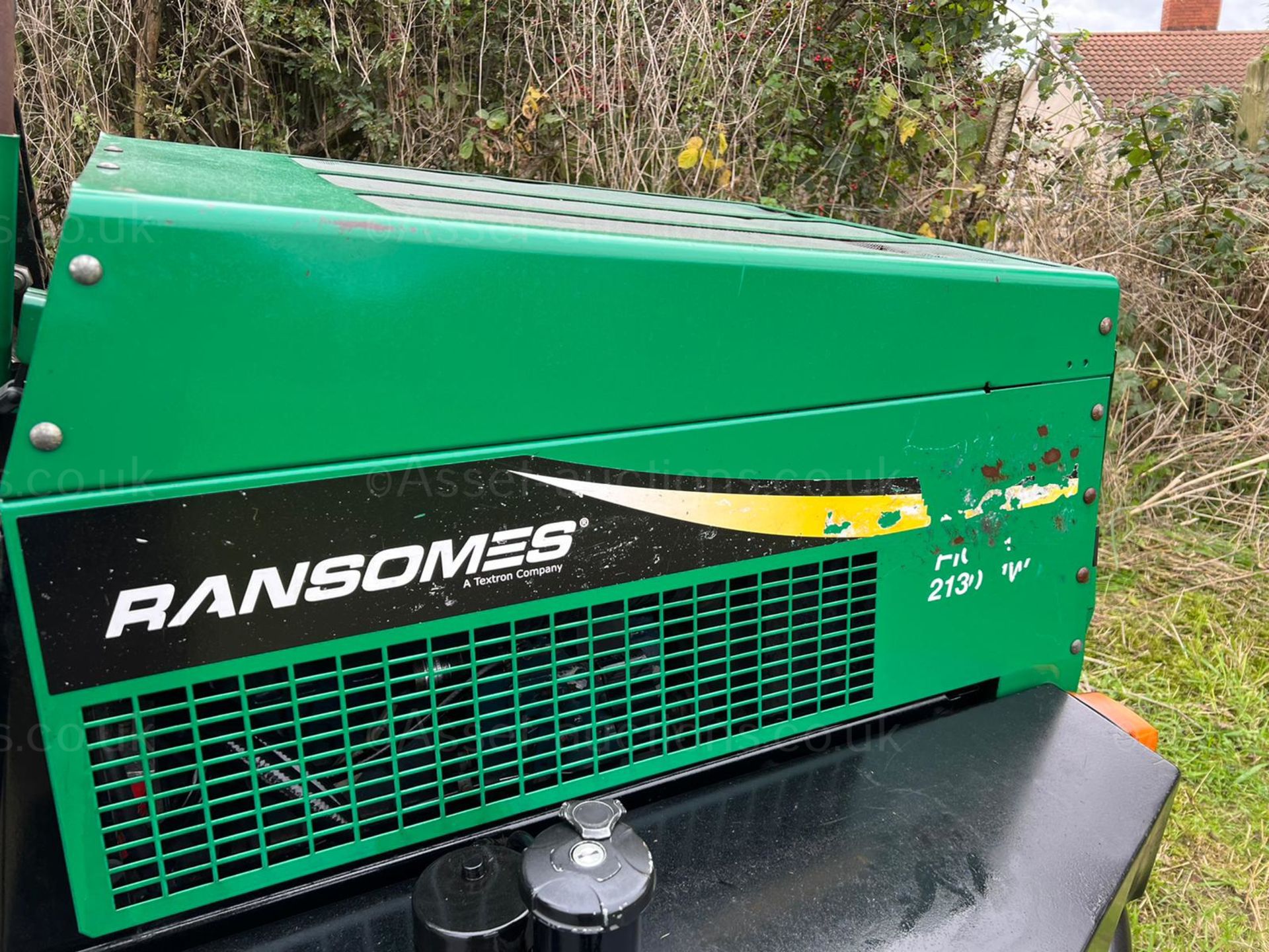 RANSOMES 2130 HIGHWAY 4WD CYLINDER MOWER, SHOWING A LOW 3632 HOURS, HYDROSTATIC *PLUS VAT* - Image 10 of 10