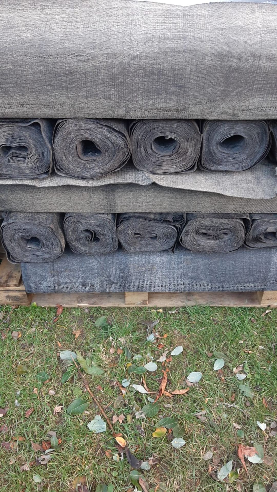 25 ROLLS OF BLACK ROOFING FELT *NO VAT*