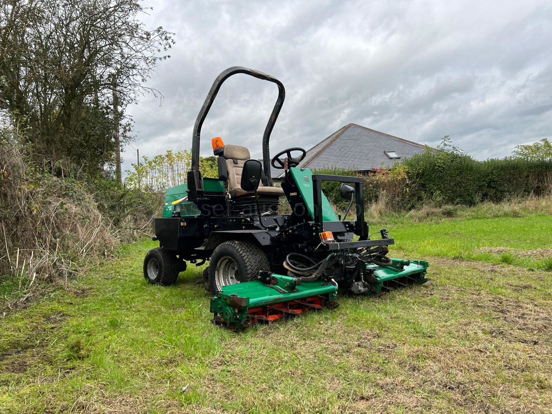 RANSOMES 2130 HIGHWAY 4WD CYLINDER MOWER, SHOWING A LOW 3632 HOURS, HYDROSTATIC *PLUS VAT* - Image 3 of 10