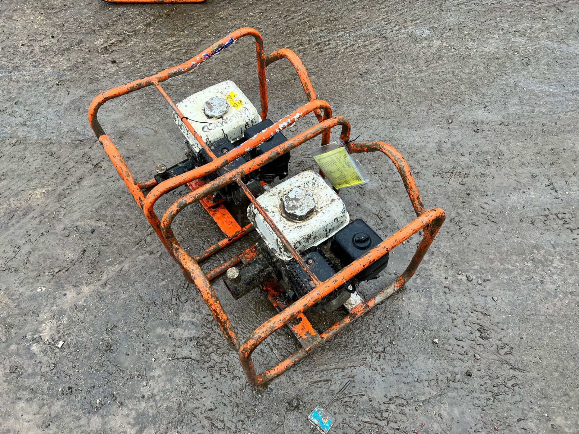 BELLE CONCRETE POKER UNIT, IN WORKING ORDER, HONDA GX160 ENGINE, YOU ARE BIDDING FOR 1 *PLUS VAT* - Image 3 of 8