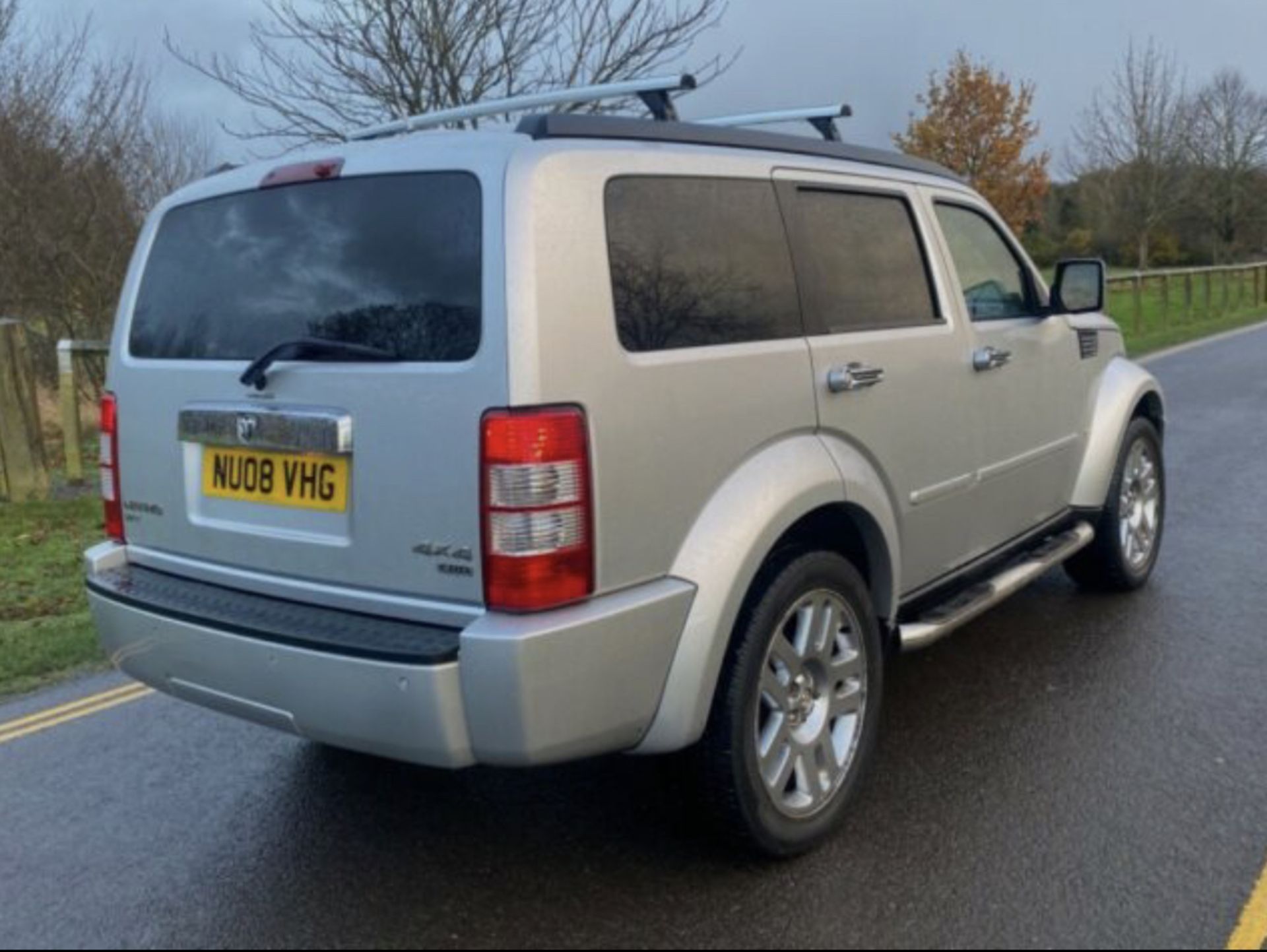 DODGE NITRO SXT CRD A 4x4 TURBO DIESEL, 92K MILES, SIDE STEPS, ROOF BARS, CRUISE CONTROL *NO VAT* - Image 7 of 12