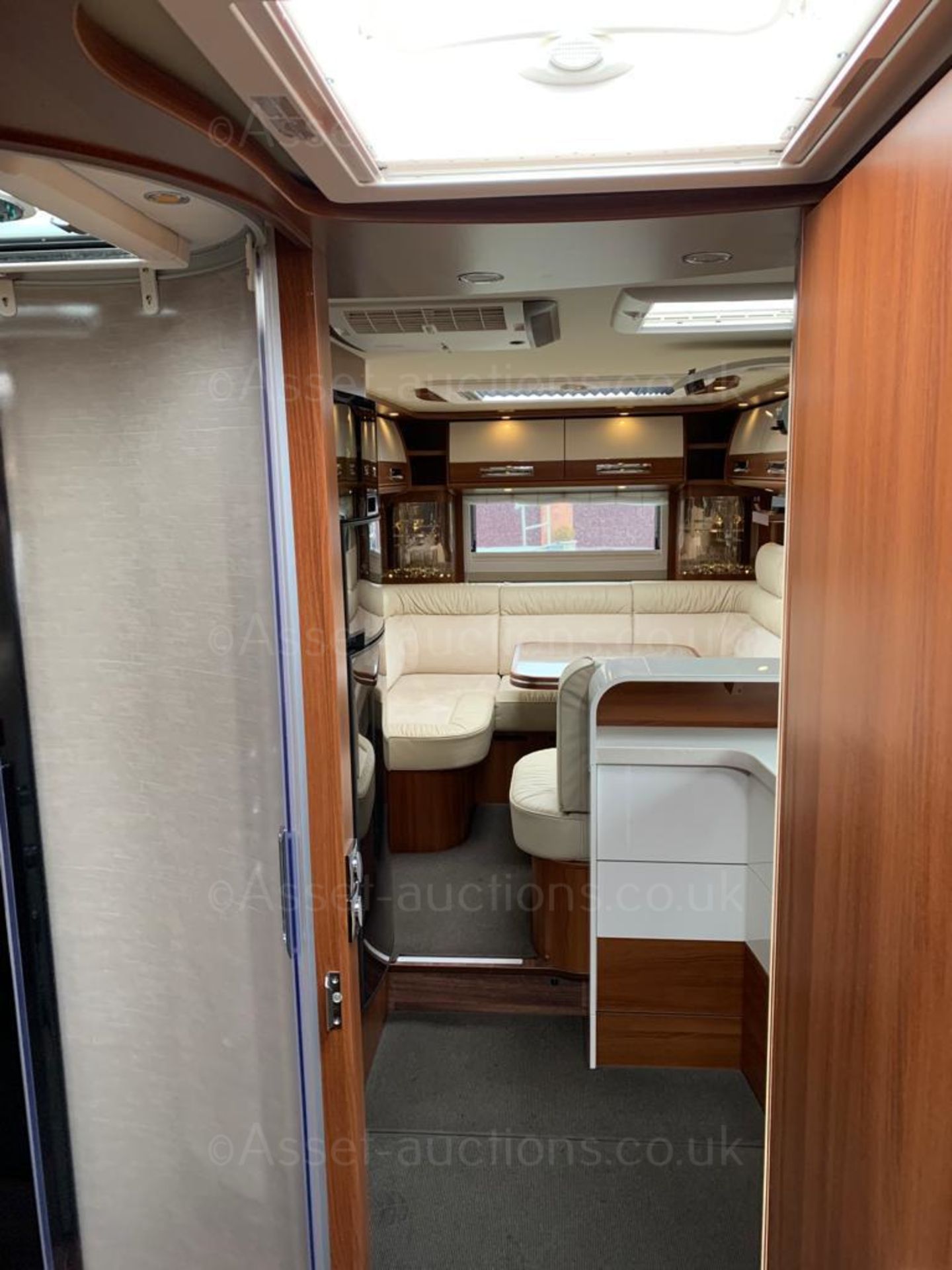 2020 CARTHAGO LINER-FOR-TWO 53L MOTORHOME, SHOWING 4529 MILES, MINT CONDITION *NO VAT* - Image 24 of 33