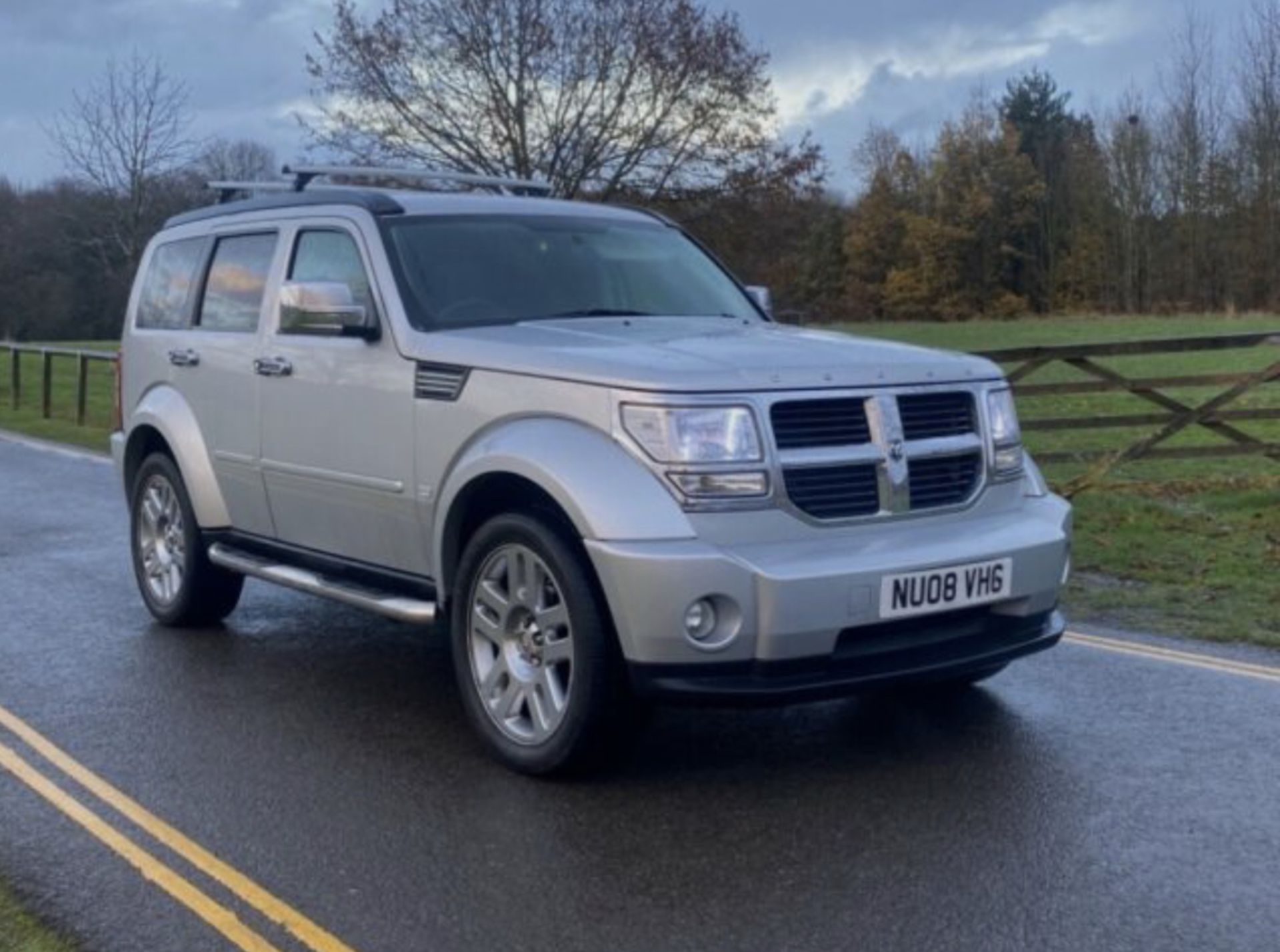 DODGE NITRO SXT CRD A 4x4 TURBO DIESEL, 92K MILES, SIDE STEPS, ROOF BARS, CRUISE CONTROL *NO VAT*