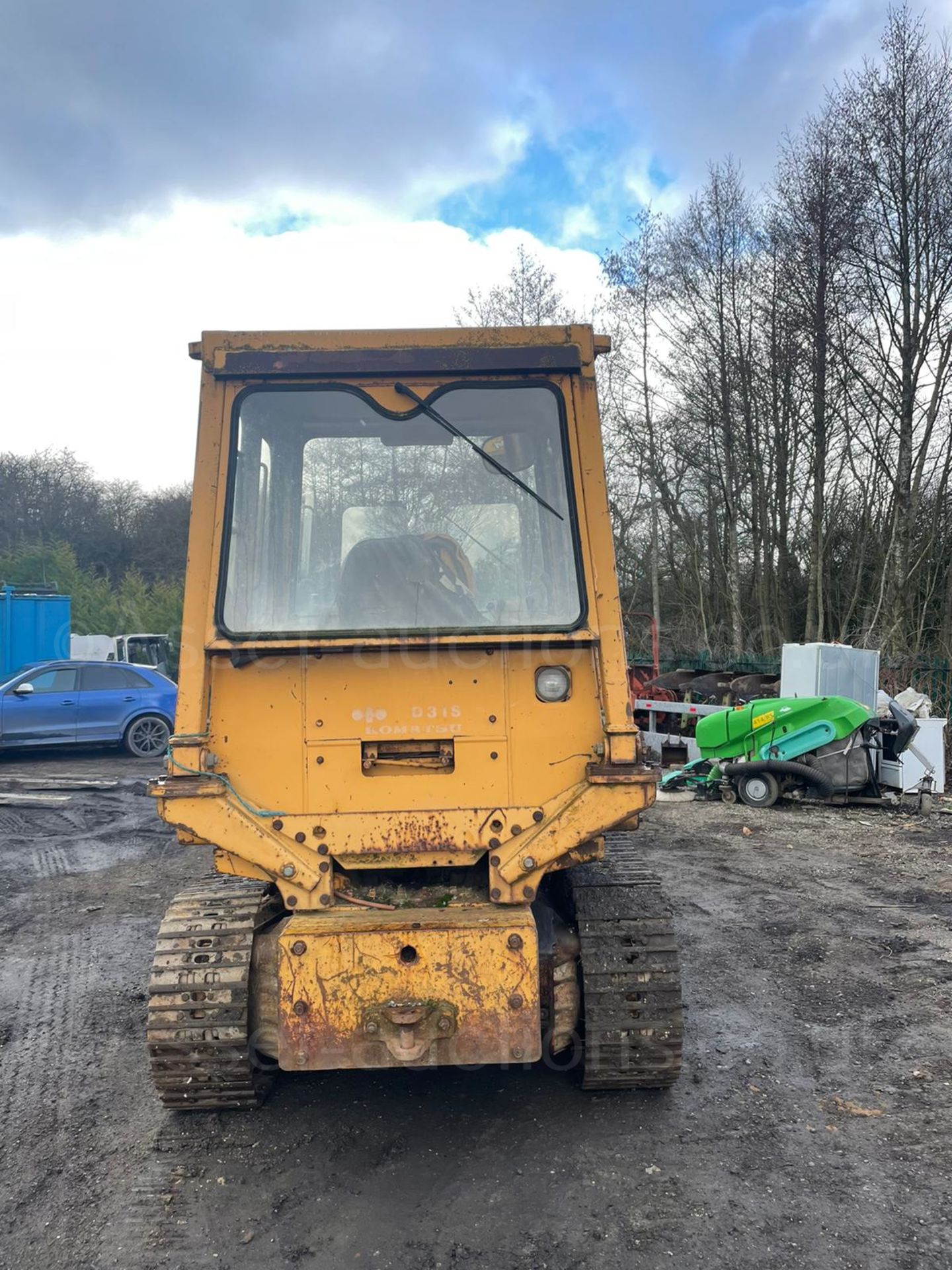 KOMATSU D31S DOZER, RUNS AND WORKS, 4 IN 1 BUCKET *PLUS VAT* - Image 3 of 7