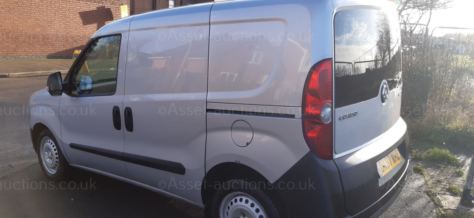 2017/67 VAUXHALL COMBO 2300 CDTI ECOFLEX S/S SILVER PANEL VAN, 1248cc DIESEL *PLUS VAT* - Image 3 of 9