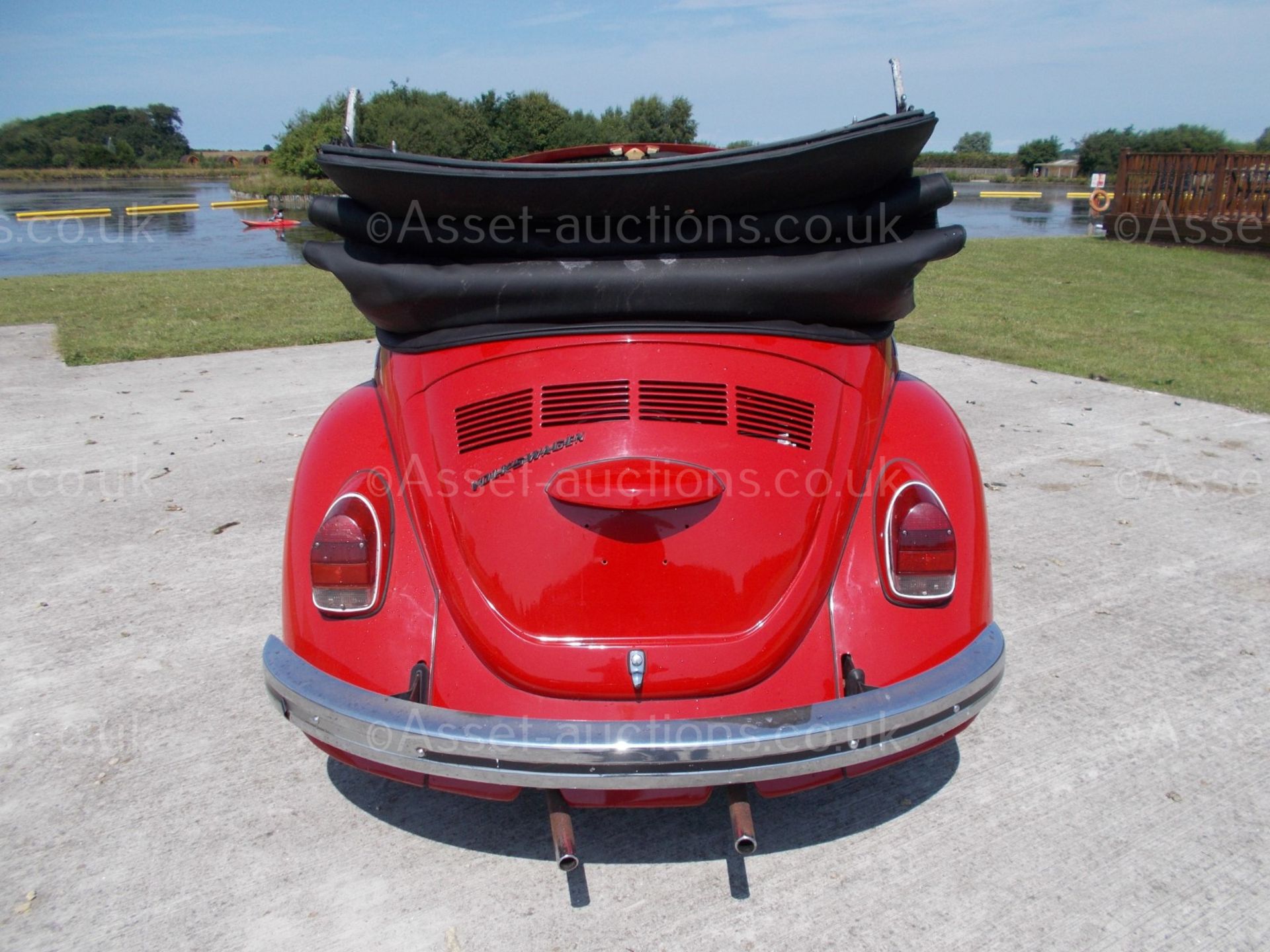 1972 (K) VOLKSWAGEN BEETLE CONVERTIBLE, 1600 TWIN PORT ENGINE, 4 SPEED MANUAL GEARBOX, LHD *NO VAT* - Image 7 of 24