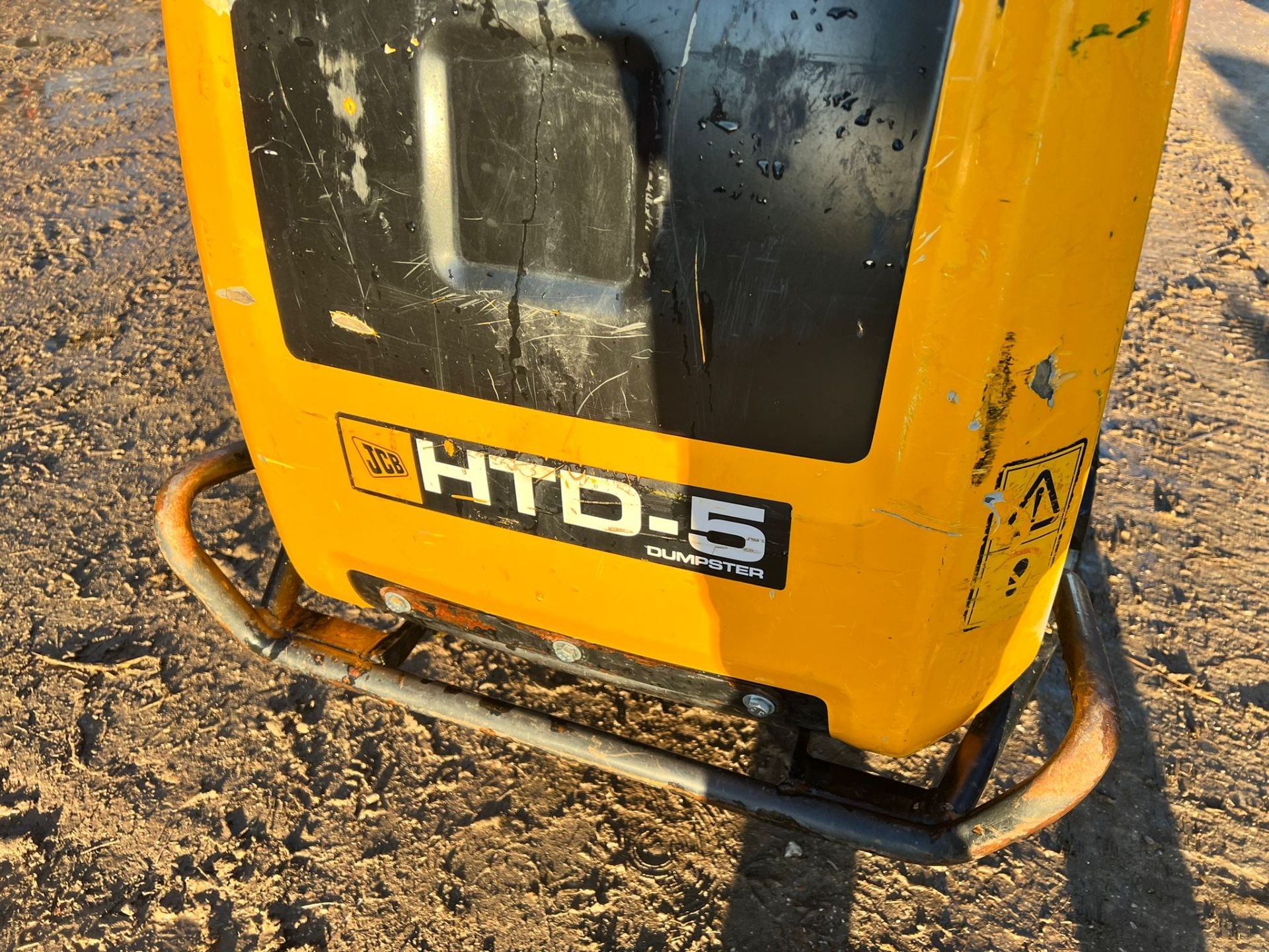 2017 JCB HTD-5 DIESEL TRACKED DUMPER, RUNS DRIVES AND WORKS, KOHLER DIESEL ENGINE *PLUS VAT* - Image 10 of 15