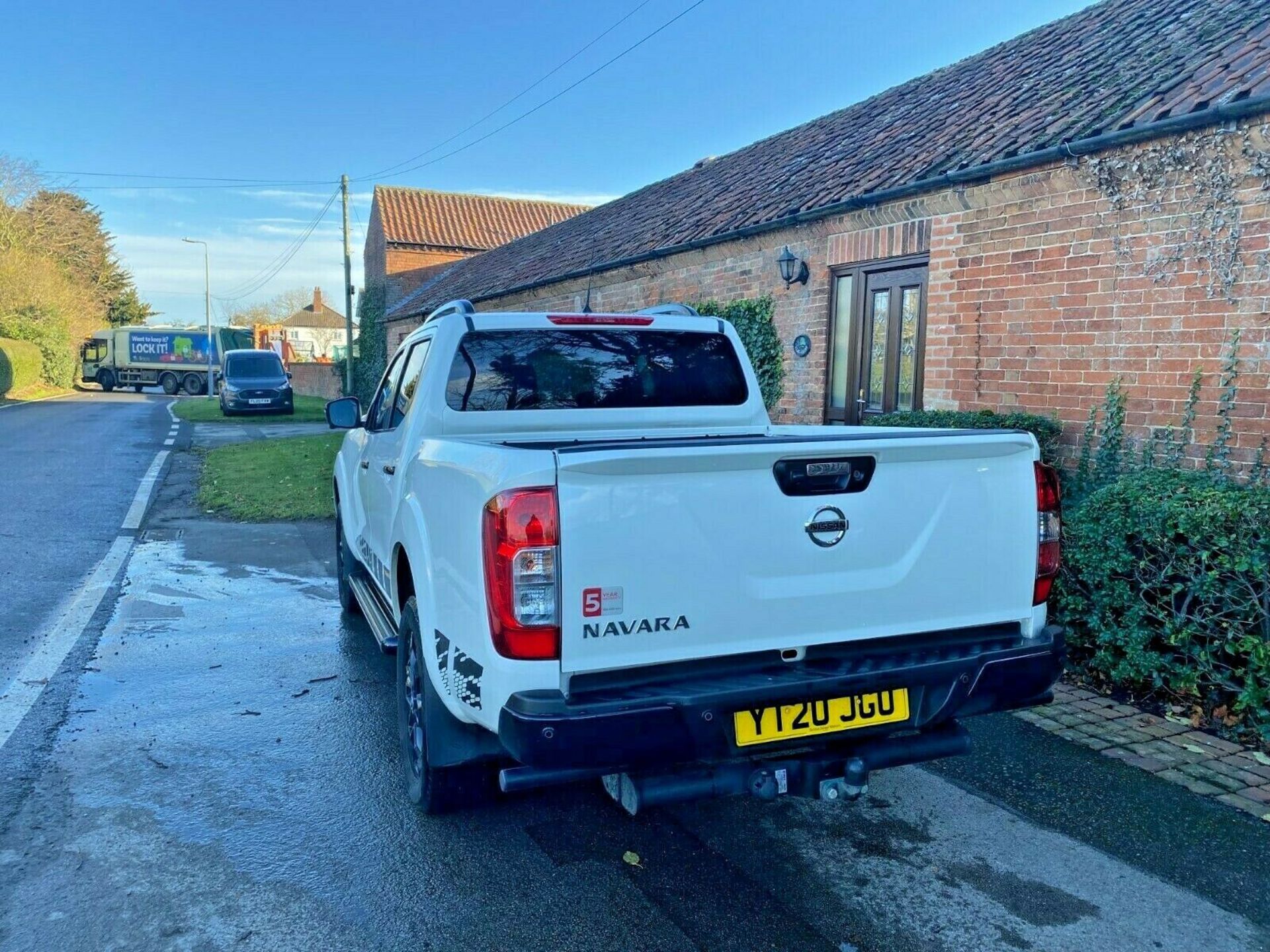 2020 NISSAN NAVARA N-GUARD DCI AUTO 4WD WHITE PICK UP, 1 OWNER FROM NEW, 21,971 MILES *PLUS VAT* - Image 6 of 11